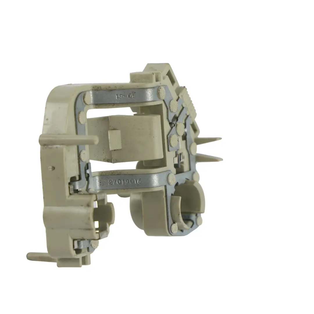 Uchwyt Żarówki Tylnego Światła Prawy do Audi A5 8T o numerze 8T0945258 Audi A5 8T Uchwyt Żarówki Tylnego Światła Prawy - SKU 8T0945258 - Numer Części 8T0945258