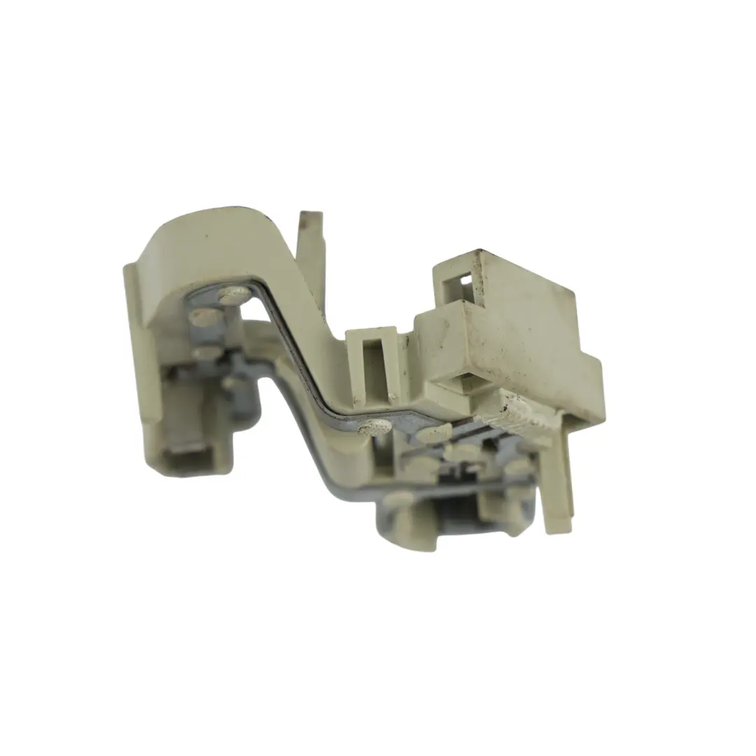 Support Ampoule Feu Arrière Droit pour Audi A5 8T à propos du numéro de pièce 8T0945258 Audi A5 8T Support Ampoule Feu Arrière Droit - SKU 8T0945258 - Numéro de pièce 8T0945258