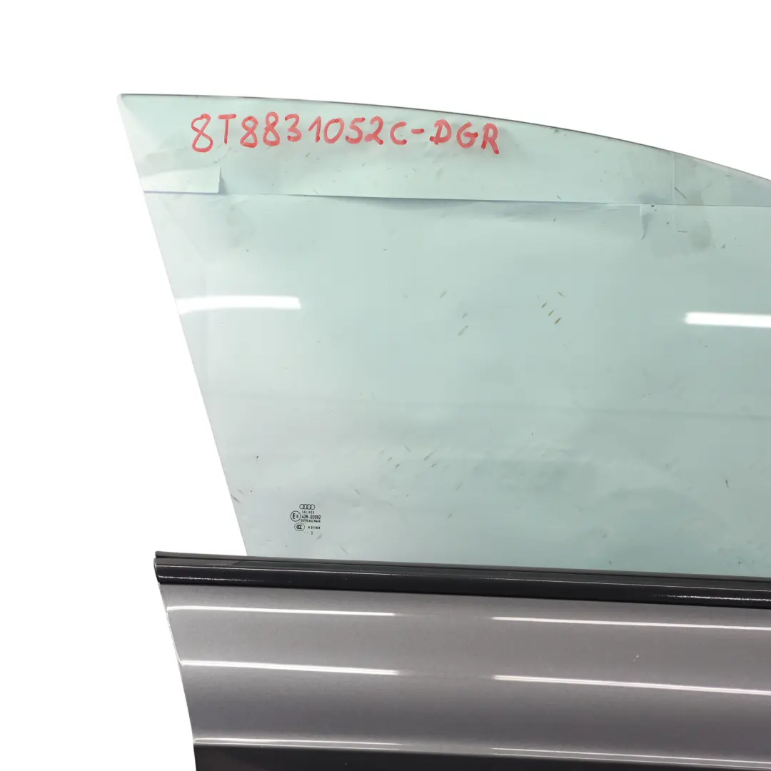 Sportback Porta Anteriore Destra Grigio Daytona Z7S per Audi A5 8T con numero di parte 8T8831052C Audi A5 8T Sportback Porta Anteriore Destra Grigio Daytona Z7S - SKU 8T8831052C-DGR - Numero di parte 8T8831052C