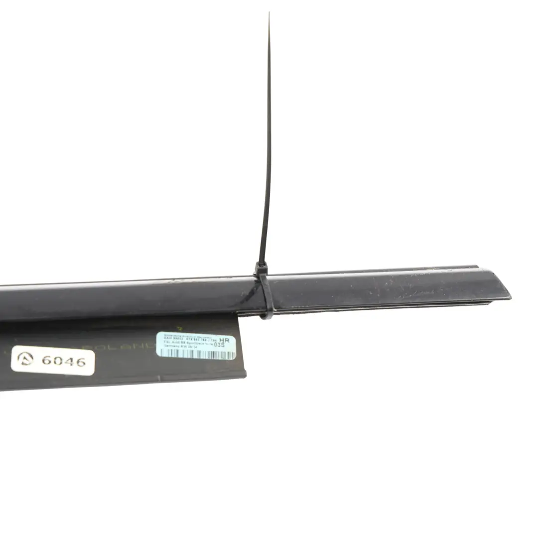 Audi A5 8T Moldura Embellecedor Ventana Puerta Trasera Derecha Negro - SKU 8T8853764J - Número de pieza 8T8853764J