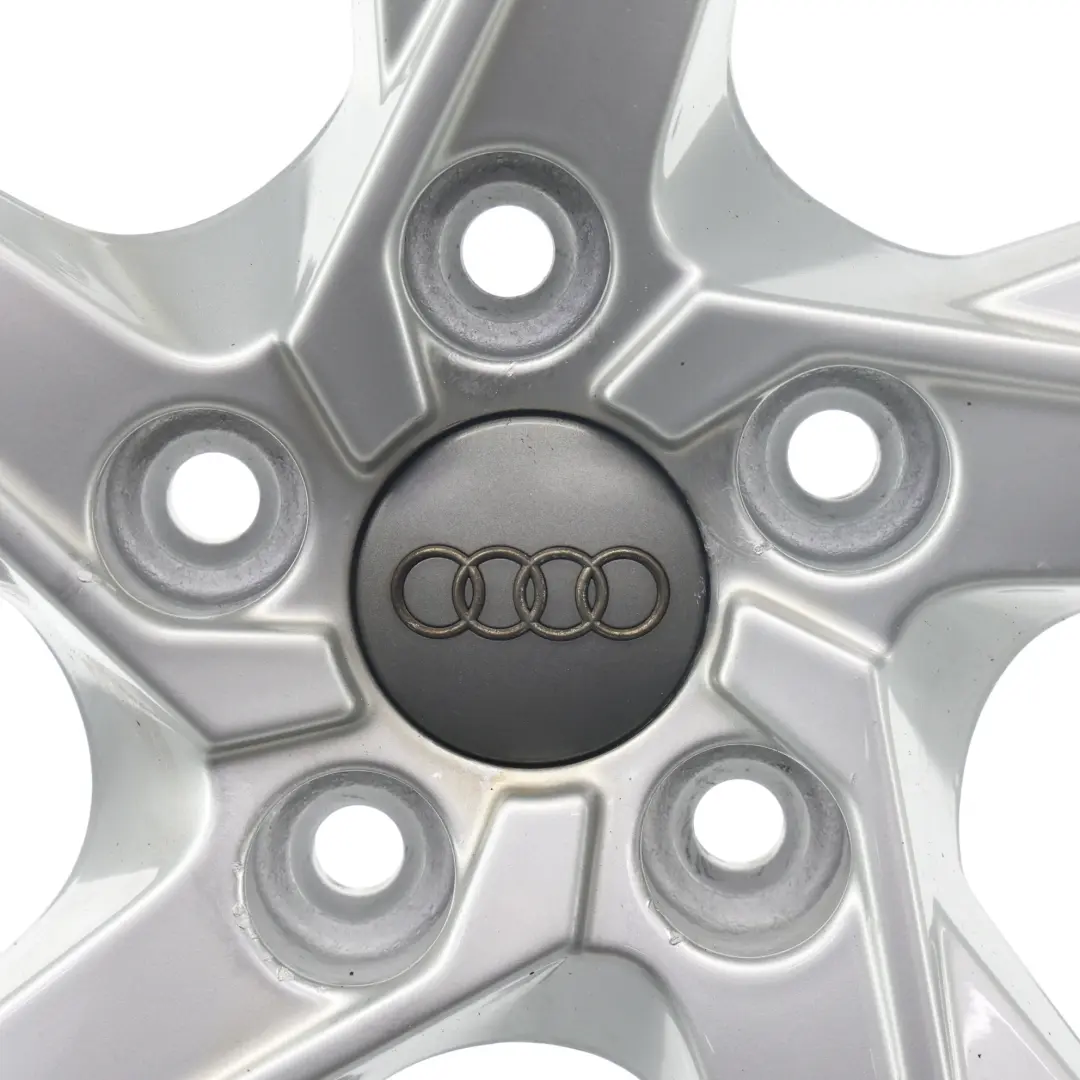Audi Q3 8U Cerchio Ruota In Lega Argento 17" ET:43 7J - SKU 8U0601025AM-2 - Numero di parte 8U0601025AM
