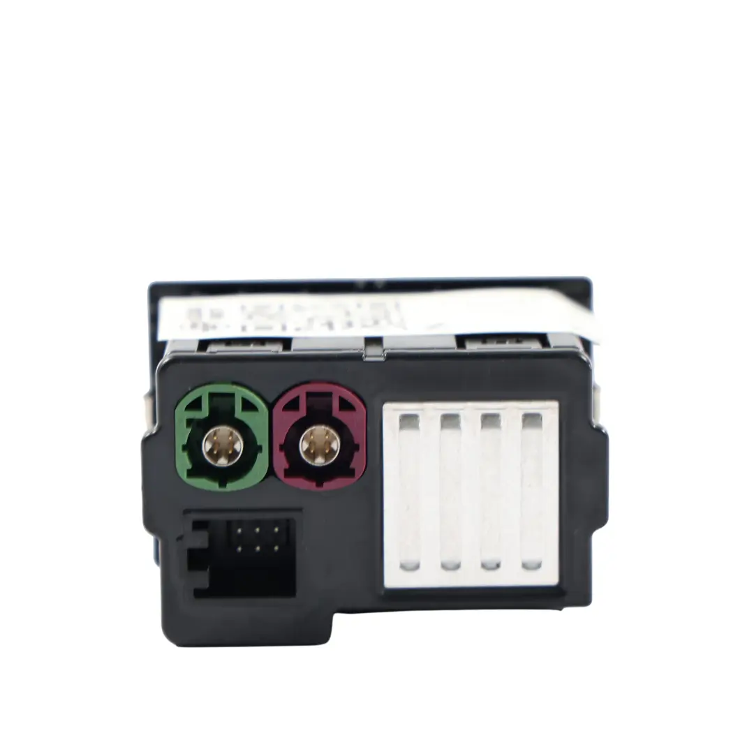 Porta USB Tipo-C AUX Presa Spina Ingresso Connessione per Audi Q2 GA con numero di parte 8V0035708 Audi Q2 GA Porta USB Tipo-C AUX Presa Spina Ingresso Connessione - SKU 8V0035708-1 - Numero di parte 8V0035708