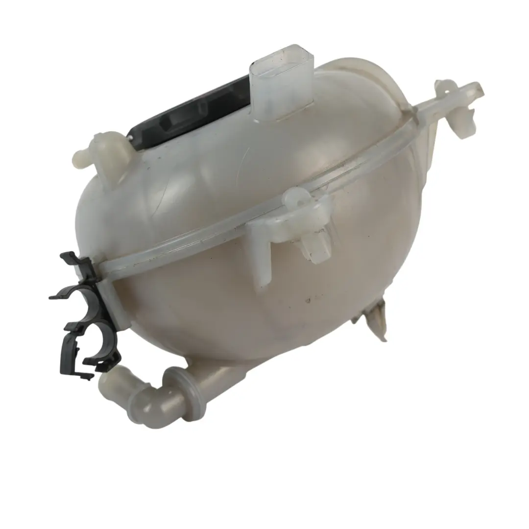 Serbatoio Espansione Refrigerante Vaschetta Acqua per Audi A3 8V con numero di parte 8V0121407A Audi A3 8V Serbatoio Espansione Refrigerante Vaschetta Acqua - SKU 8V0121407A - Numero di parte 8V0121407A