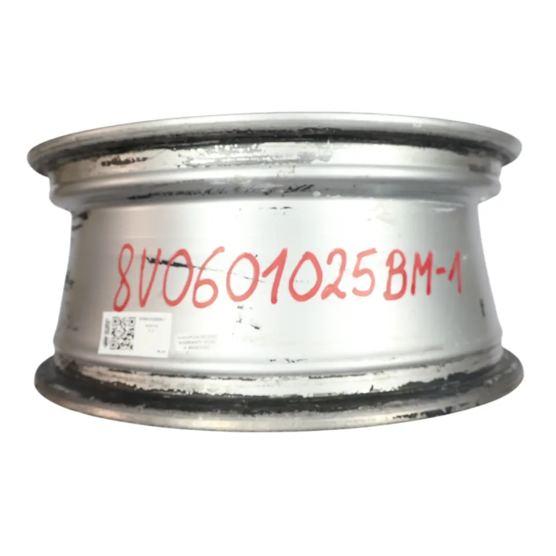 Llanta De Aleación Plateada 16" 6.5J ET46, para Audi A3 8V con número de pieza 8V0601025BM Audi A3 8V Llanta De Aleación Plateada 16" 6.5J ET46, - SKU 8V0601025BM-1 - Número de pieza 8V0601025BM