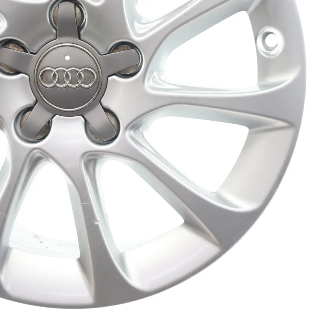 Silberne Leicht Metall Felge 16" 6.5J ET46 für Audi A3 8V mit Teilenummer 8V0601025BM Audi A3 8V Silberne Leicht Metall Felge 16" 6.5J ET46 - SKU 8V0601025BM-1 - Teilenummer 8V0601025BM