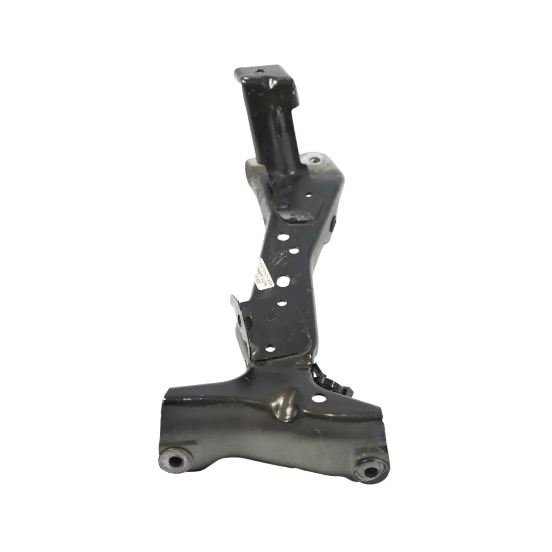 Supporto Staffa Parafango Anteriore Sinistro Nero Y9T per Audi A3 S3 8V con numero di parte 8V0821135C Audi A3 S3 8V Supporto Staffa Parafango Anteriore Sinistro Nero Y9T - SKU 8V0821135C-MYB - Numero di parte 8V0821135C