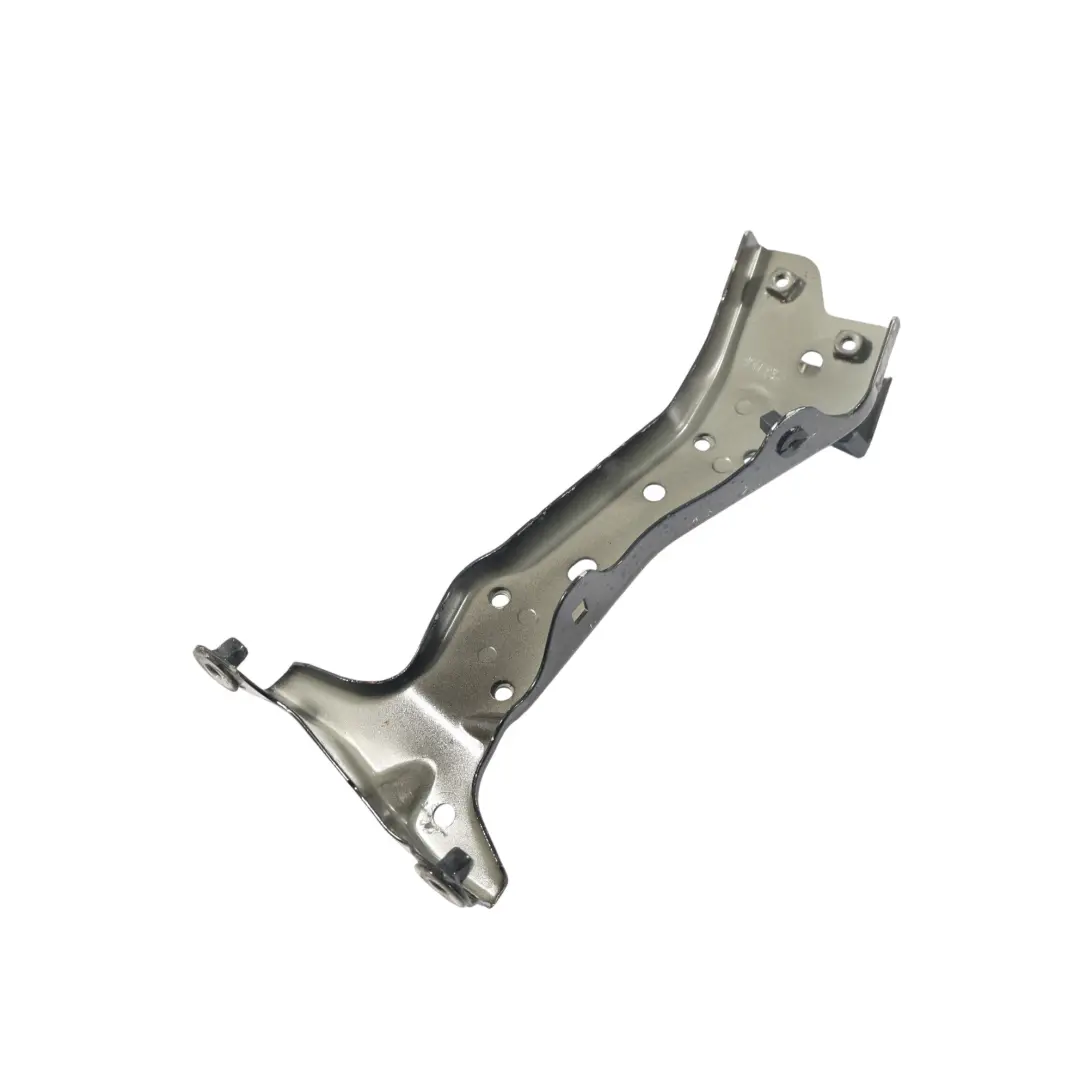 Supporto Staffa Parafango Anteriore Destro Nero Y9T per Audi A3 S3 8V con numero di parte 8V0821136C Audi A3 S3 8V Supporto Staffa Parafango Anteriore Destro Nero Y9T - SKU 8V0821136C-MYB - Numero di parte 8V0821136C