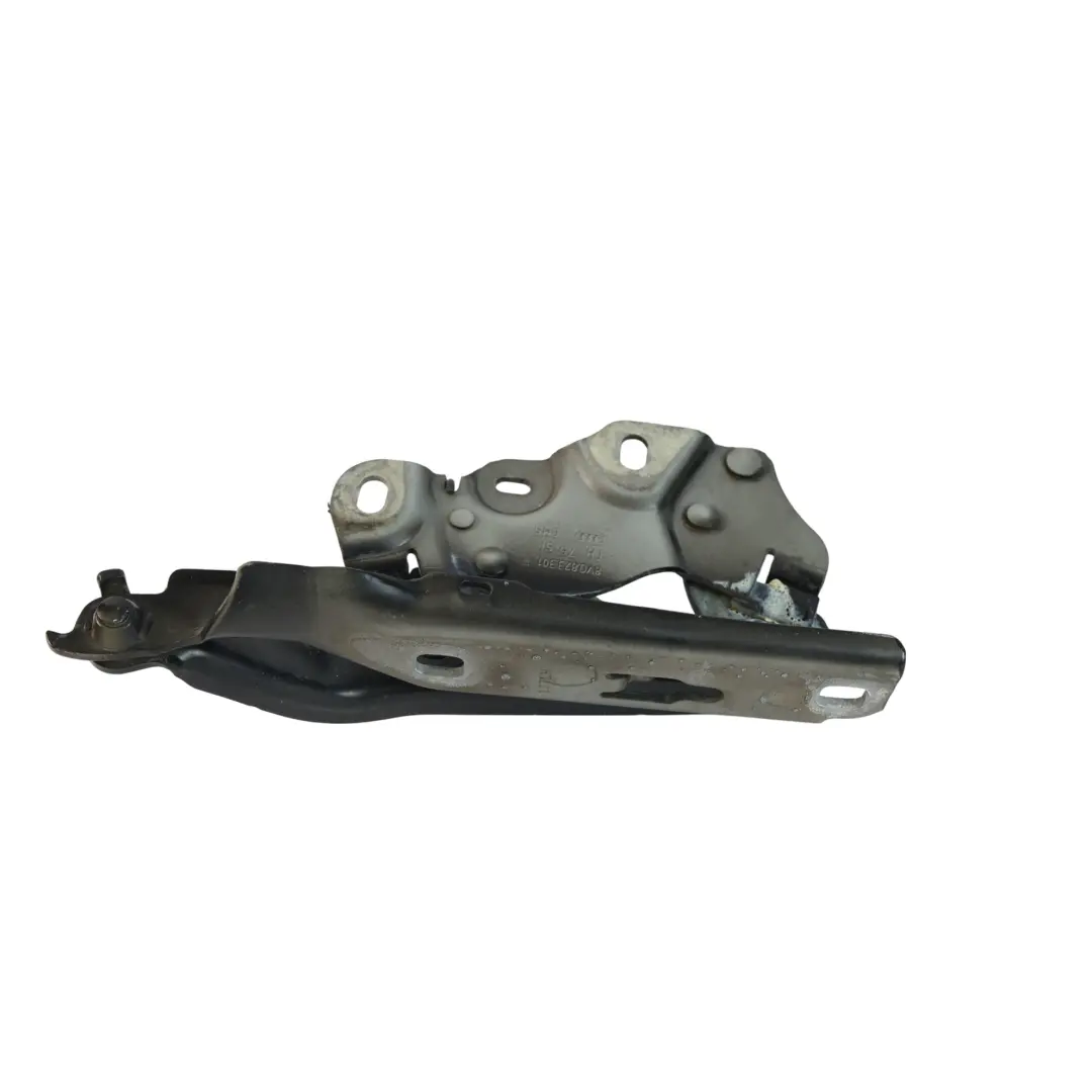 Charnière Capot Avant Gauche Noir Mythique Y9T pour Audi A3 8V à propos du numéro de pièce 8V0823301F Audi A3 8V Charnière Capot Avant Gauche Noir Mythique Y9T - SKU 8V0823301F-MYB - Numéro de pièce 8V0823301F