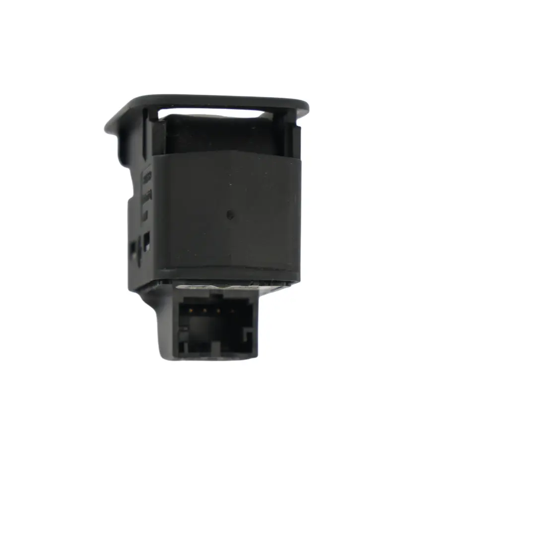 Audi Q2 GA Bouton Ouverture Coffre Porte Avant Côté Conducteur - SKU 8V0959831B - Numéro de pièce 8V0959831B