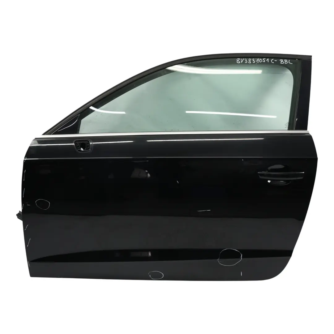 Tür Vorne Links Brillant Schwarz Metallic Y9B für Audi A3 8V mit Teilenummer 8V3831051C Audi A3 8V Tür Vorne Links Brillant Schwarz Metallic Y9B - SKU 8V3831051C-BBL - Teilenummer 8V3831051C