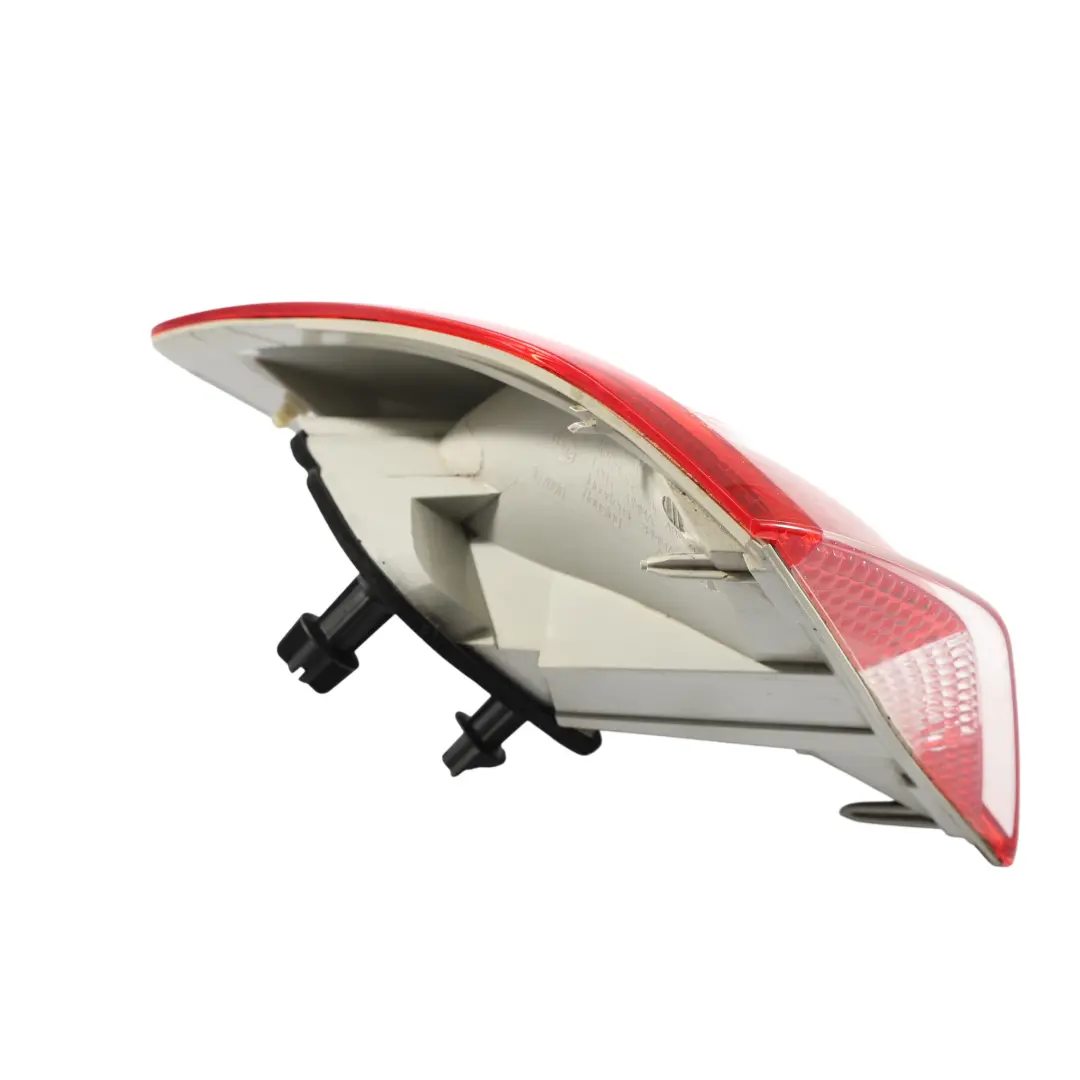 Ford Kuga C394 Lampa Tylna Zewnętrzna Prawa - SKU 8V41-13404-AH - Numer Części 8V41-13404-AH