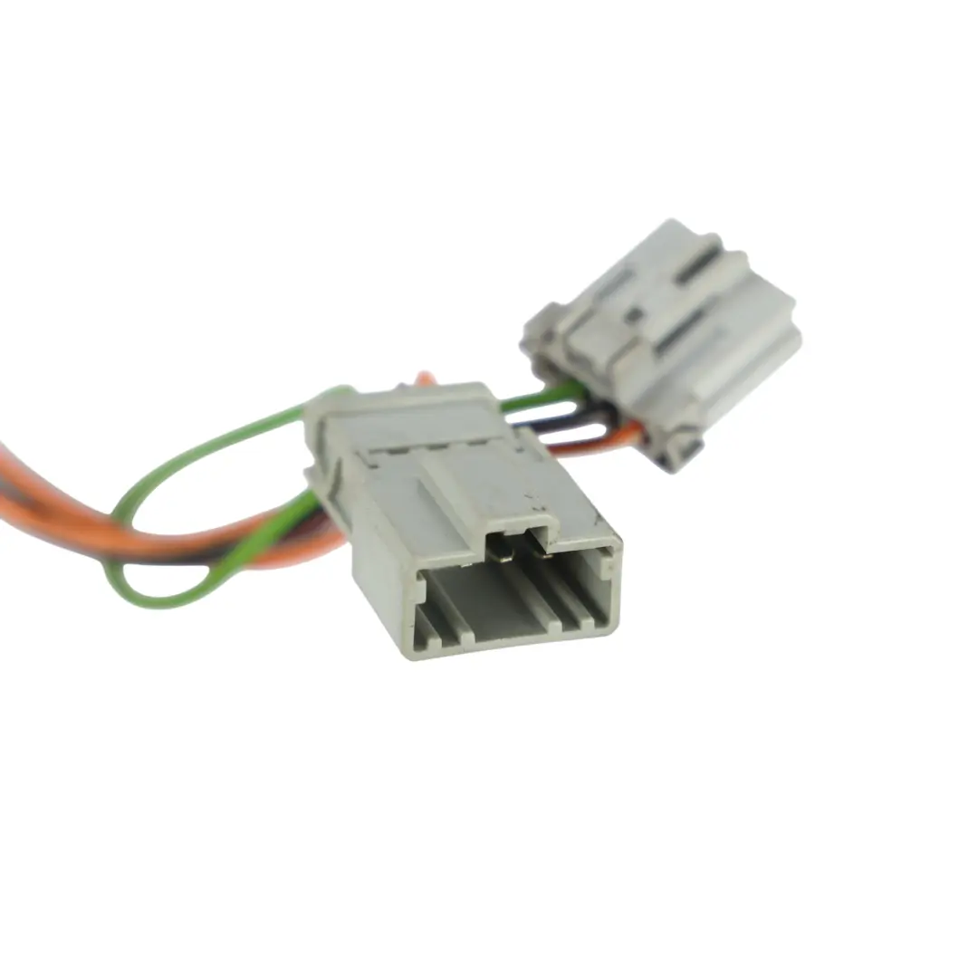 C394 Feu Arrière Extérieur Gauche Câble Prise pour Ford Kuga à propos du numéro de pièce 8V41-13405-AH Ford Kuga C394 Feu Arrière Extérieur Gauche Câble Prise - SKU 8V41-13405-AH-2 - Numéro de pièce 8V41-13405-AH