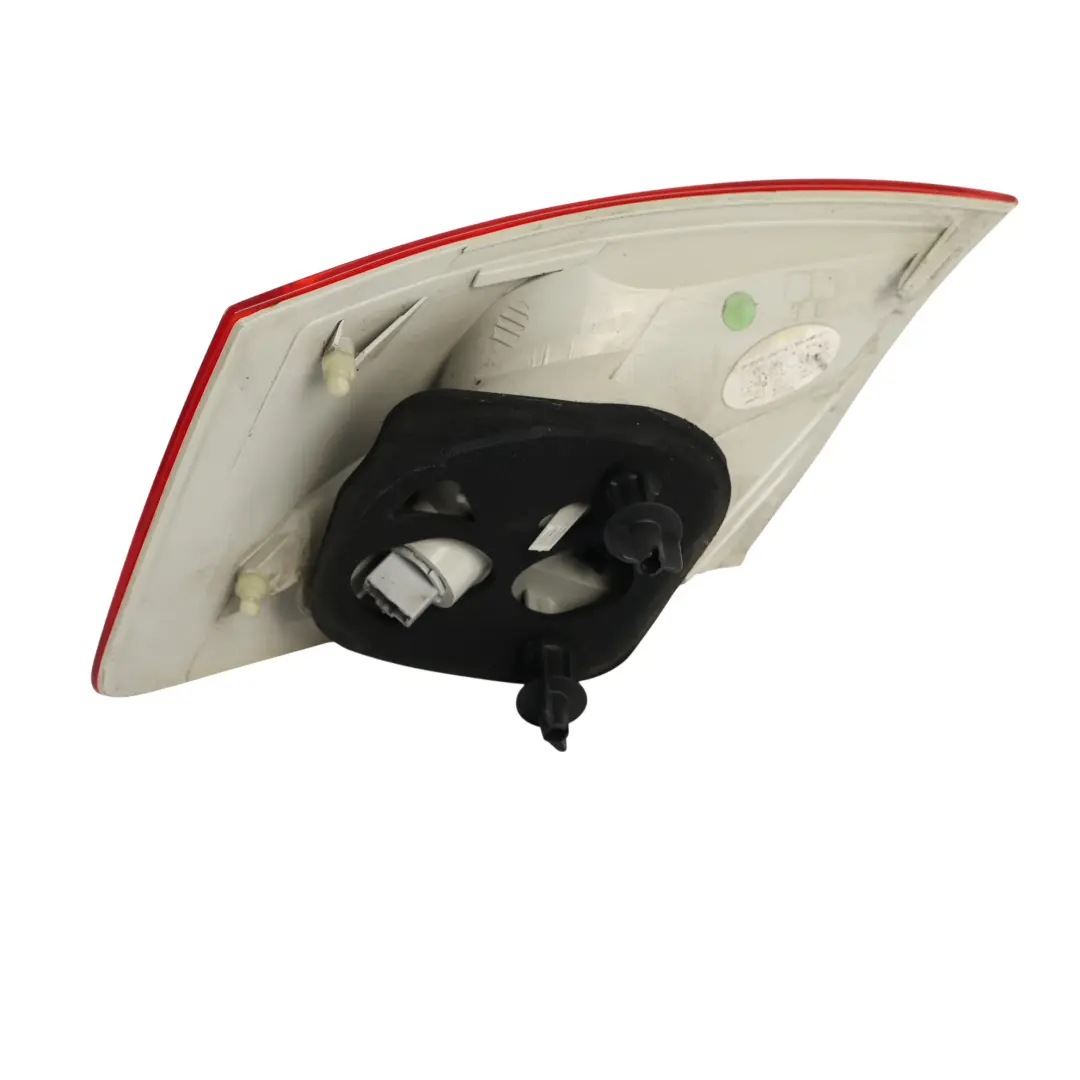 Ford Kuga MK1 Fanale Posteriore Esterno Sinistro - SKU 8V41-13405-AH - Numero di parte 8V41-13405-AH