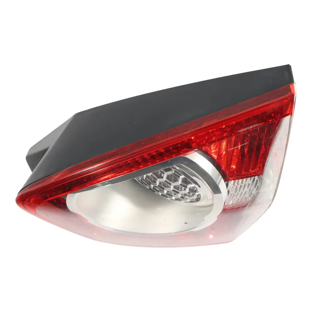 Ford Kuga Mk1 Fanale Posteriore Interno Destro - SKU 8V41-13A602-AD - Numero di parte 8V41-13A602-AD