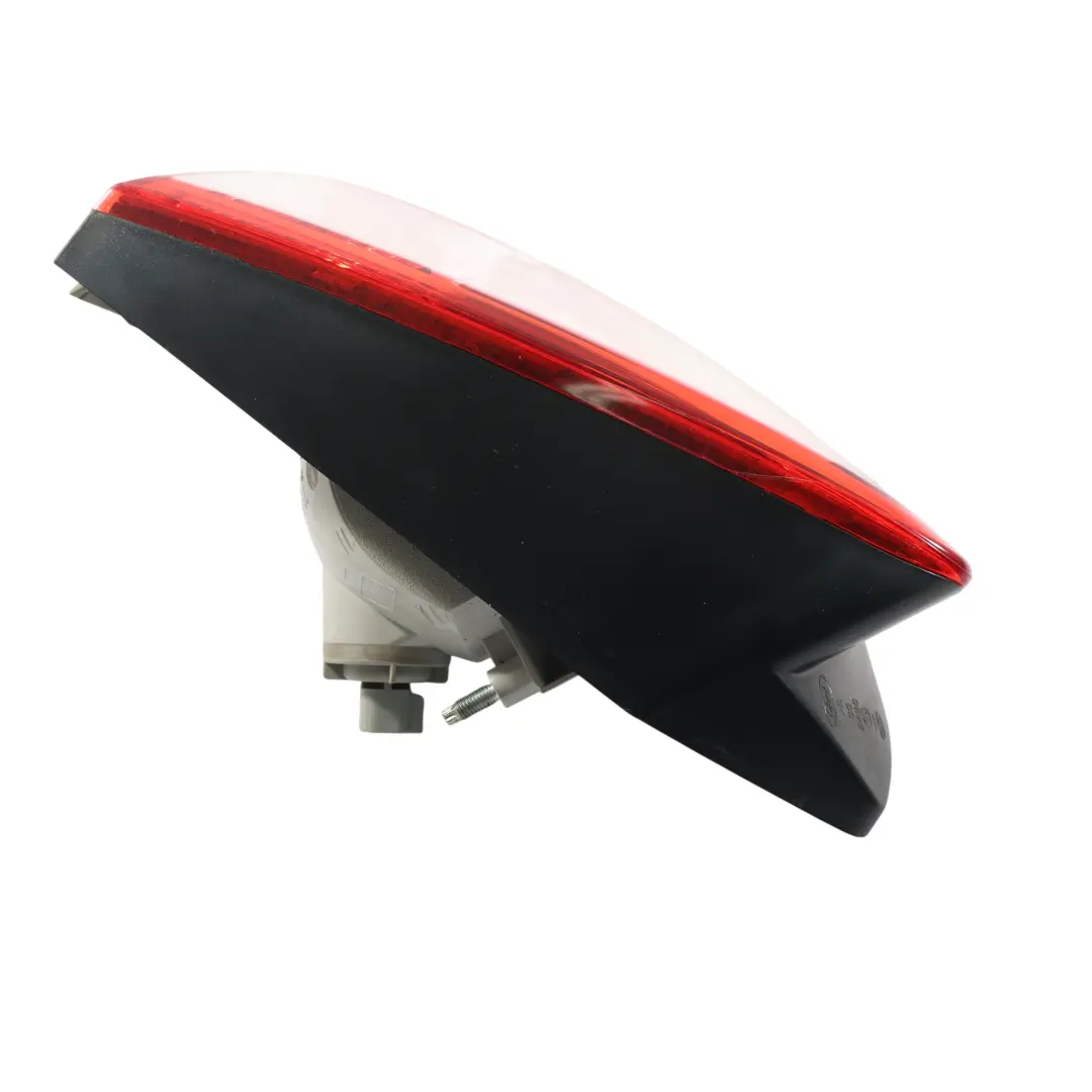 Ford Kuga Mk1 Fanale Posteriore Interno Destro - SKU 8V41-13A602-AD - Numero di parte 8V41-13A602-AD