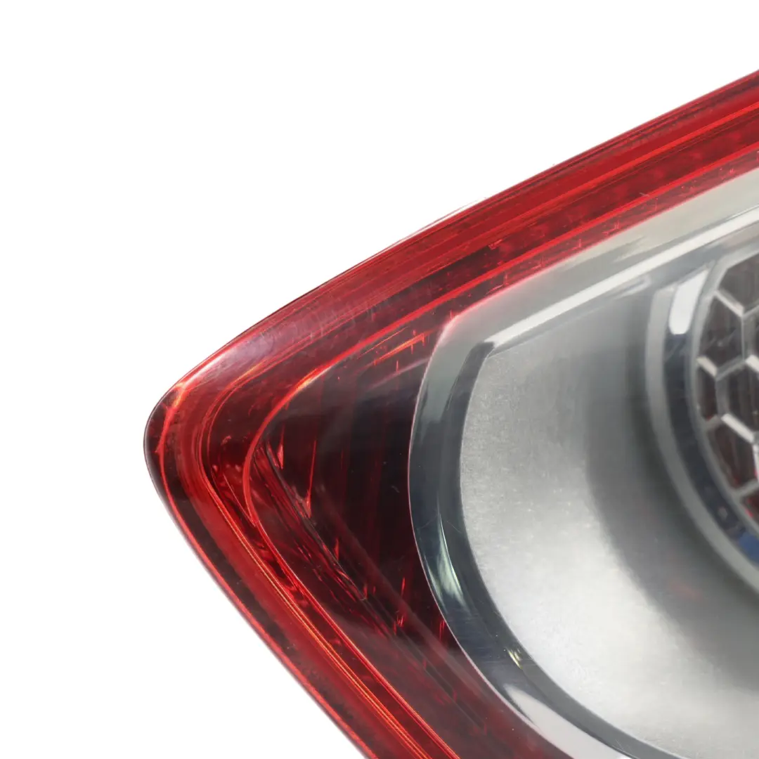 Ford Kuga Mk1 Fanale Posteriore Interno Destro - SKU 8V41-13A602-AD - Numero di parte 8V41-13A602-AD