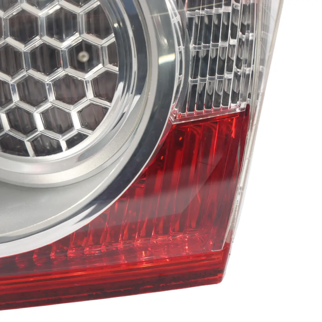 Ford Kuga Mk1 Fanale Posteriore Interno Destro - SKU 8V41-13A602-AD - Numero di parte 8V41-13A602-AD