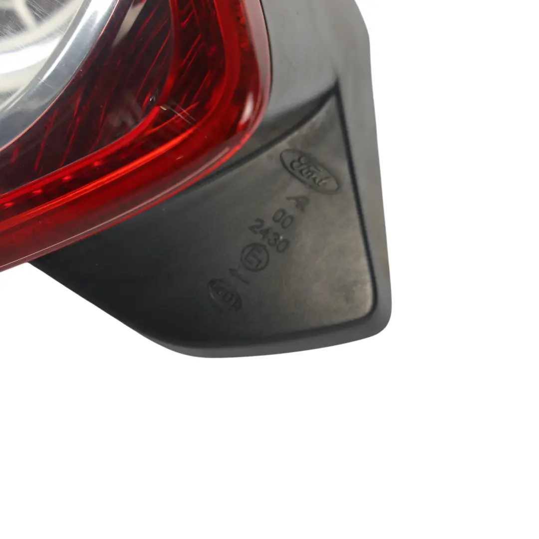 Ford Kuga MK1 Lampa Tylna Wewnętrzna Lewa - SKU 8V41-13A603-AD - Numer Części 8V41-13A603-AD