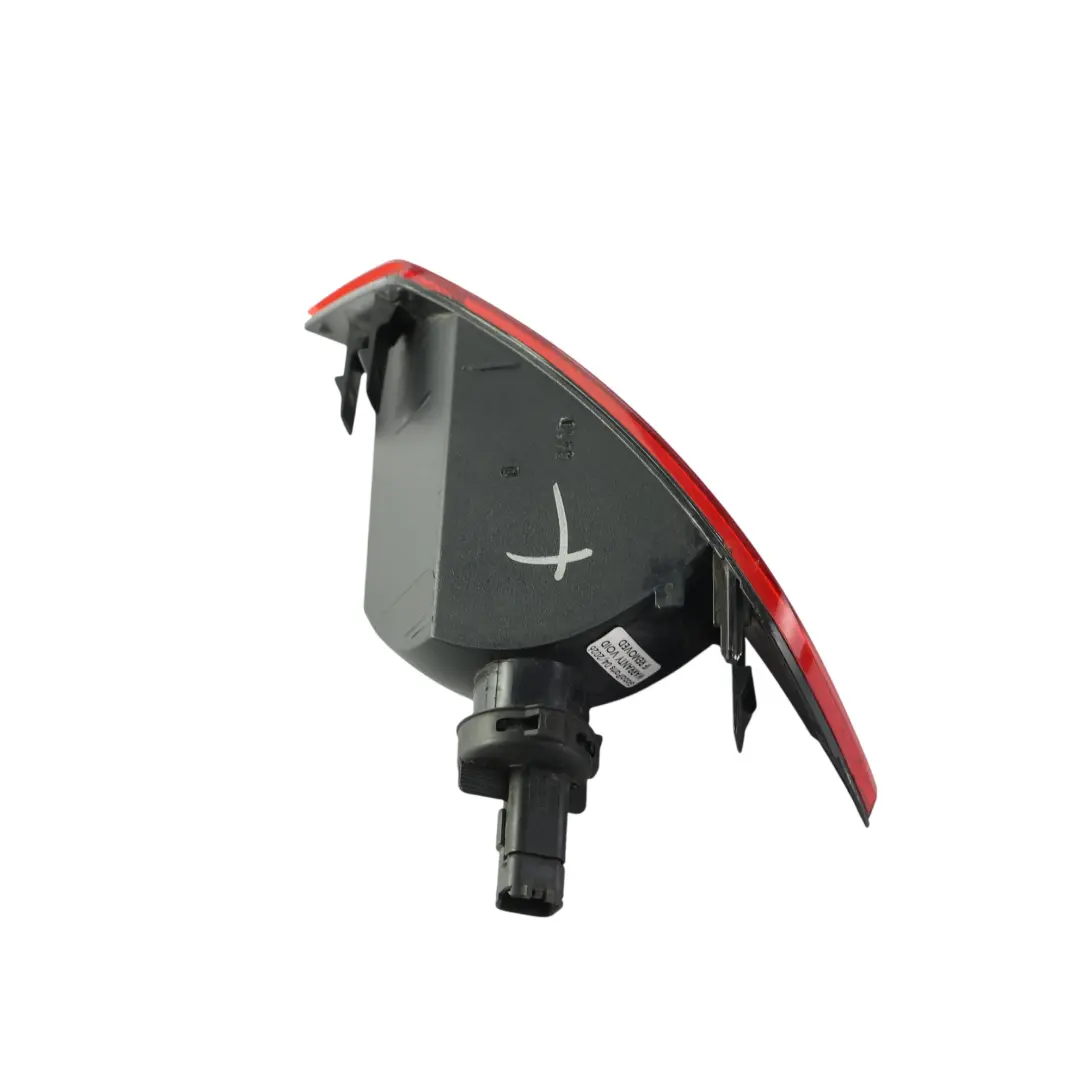 Ford Kuga MK1 Feu Antibrouillard Arrière Droit - SKU 8V41-15K272-AB - Numéro de pièce 8V41-15K272-AB