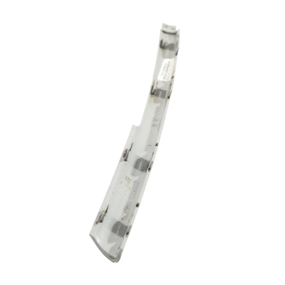 C394 Kratka Zderzaka Przedniego Prawa 8V41-8C436-CB do Ford Kuga o numerze 8V41-8C436-AA Ford Kuga C394 Kratka Zderzaka Przedniego Prawa 8V41-8C436-CB - SKU 8V41-8C436-AA - Numer Części 8V41-8C436-AA