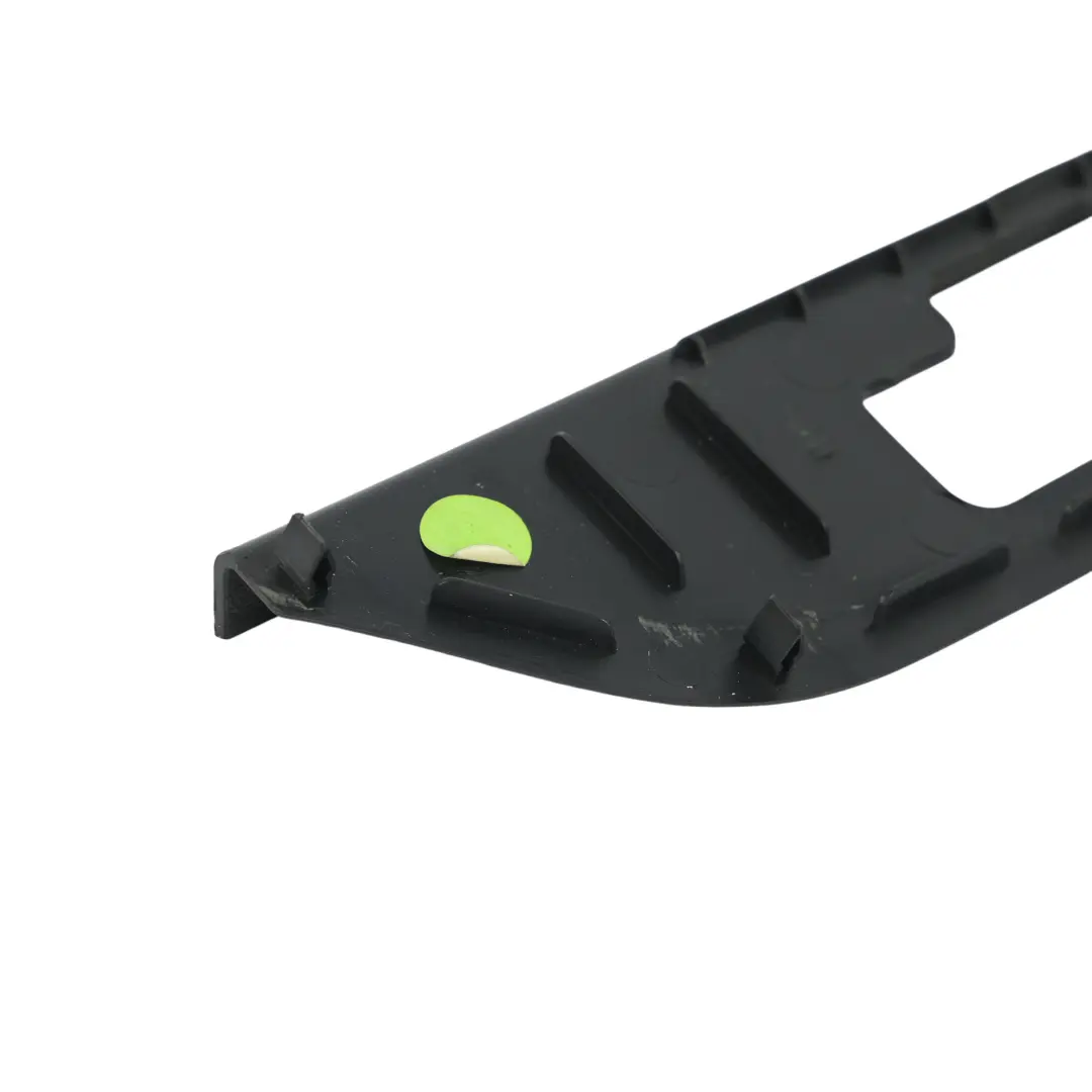 C394 Tapa Cerradura Portón Trasero para Ford Kuga con número de pieza 8V41-S432A30-ACW Ford Kuga C394 Tapa Cerradura Portón Trasero - SKU 8V41-S432A30-ACW - Número de pieza 8V41-S432A30-ACW