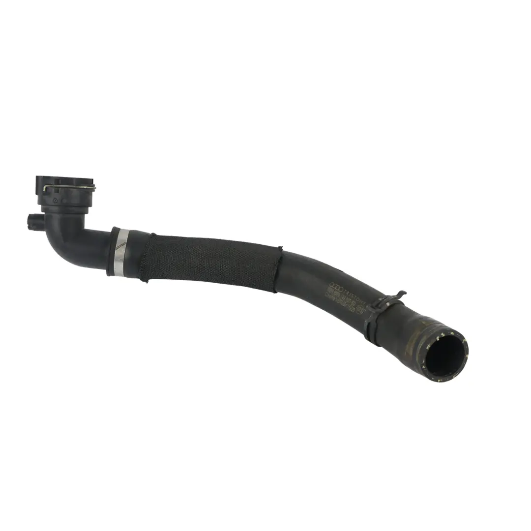 Tubo Radiatore Acqua Refrigerante 3.0 TDI per Audi A4 B9 A5 F5 con numero di parte 8W0122055BD Audi A4 B9 A5 F5 Tubo Radiatore Acqua Refrigerante 3.0 TDI - SKU 8W0122055BD - Numero di parte 8W0122055BD