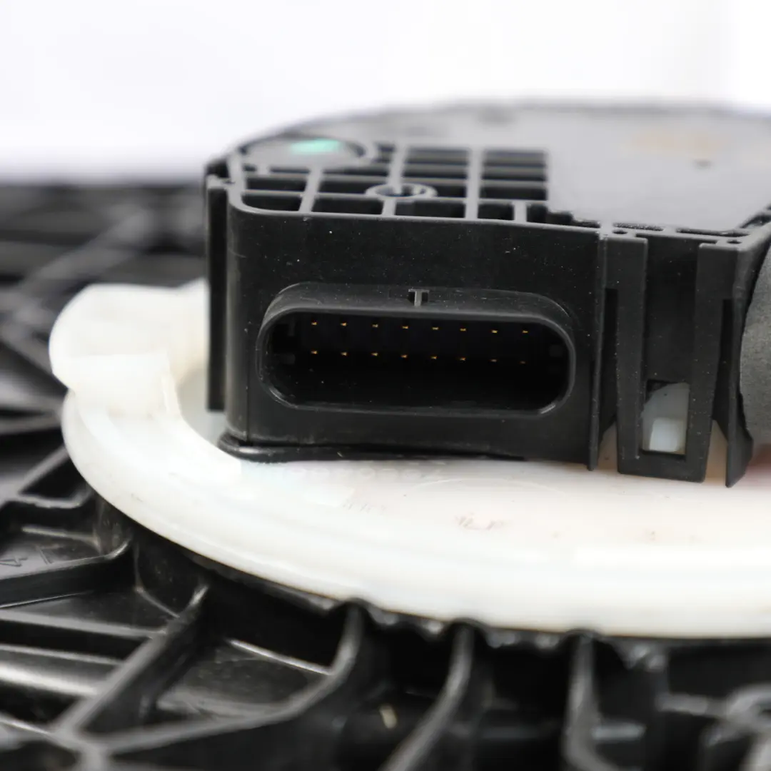 Reservoir 2.0 TDI Diesel Engine to Audi A4 B9 A5 F5 Ad Blue Tank with Part number 8W0131878BS Audi A4 B9 A5 F5 Ad Blue Tank Reservoir 2.0 TDI Diesel Engine - SKU 8W0131878BS - Part number 8W0131878BS