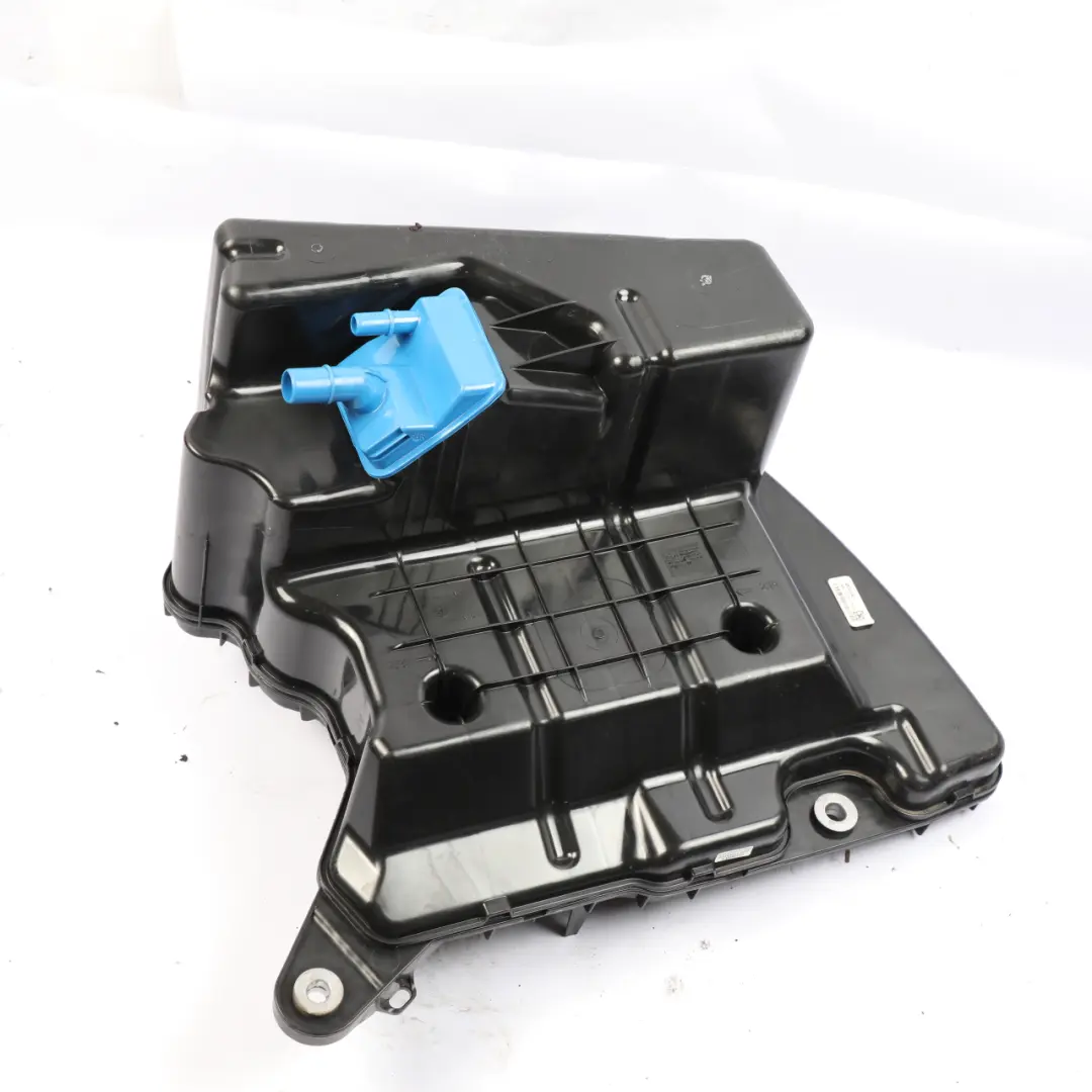 Audi A4 B9 A5 F5 Ad Blue Tank Reservoir 2.0 TDI Diesel Engine - SKU 8W0131878BS - Part number 8W0131878BS