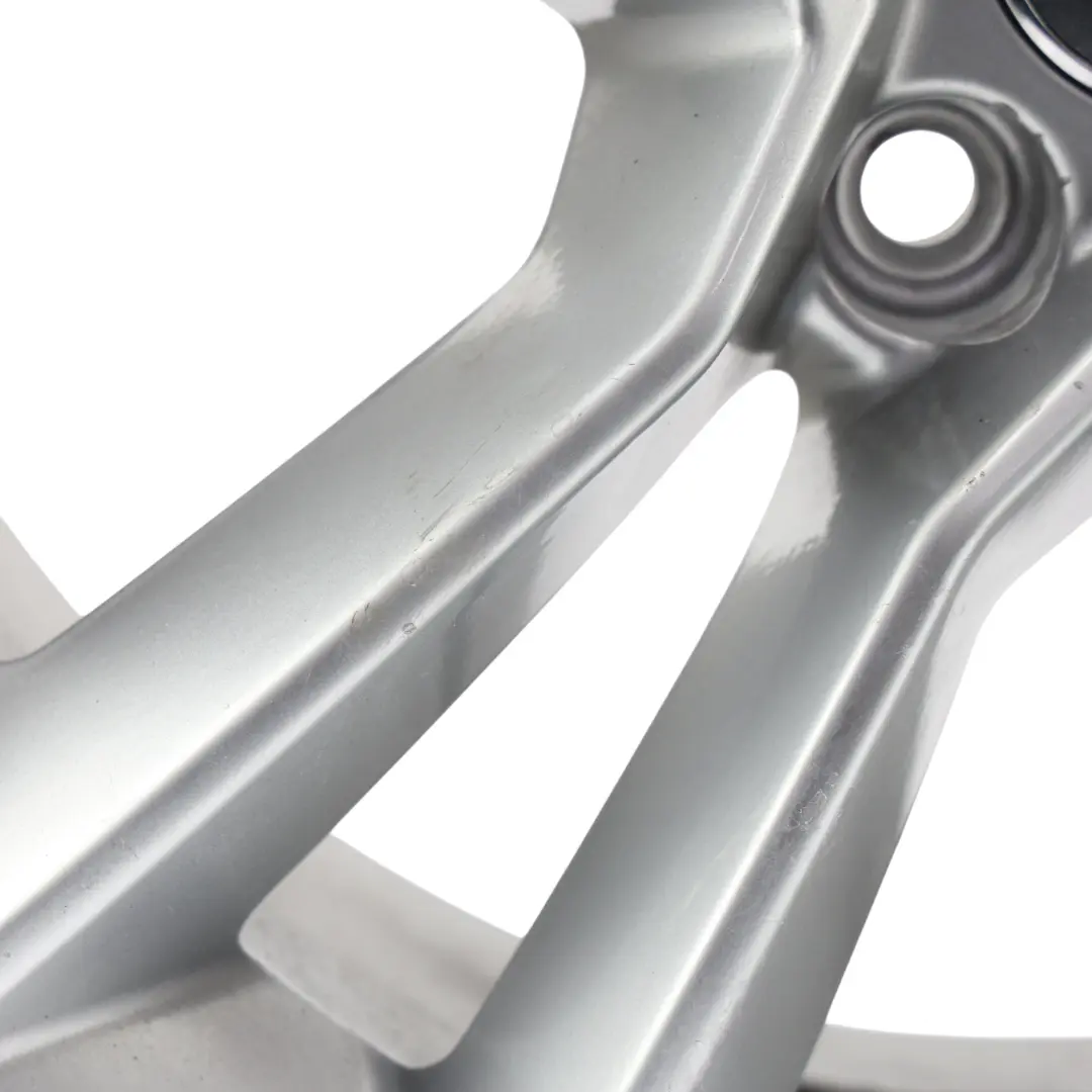 Cerchione Alluminio 17" 7.5J ET:29 Raggi Stella per Audi A5 F5 S5 con numero di parte 8W0601025AG Audi A5 F5 S5 Cerchione Alluminio 17" 7.5J ET:29 Raggi Stella - SKU 8W0601025AG-3 - Numero di parte 8W0601025AG