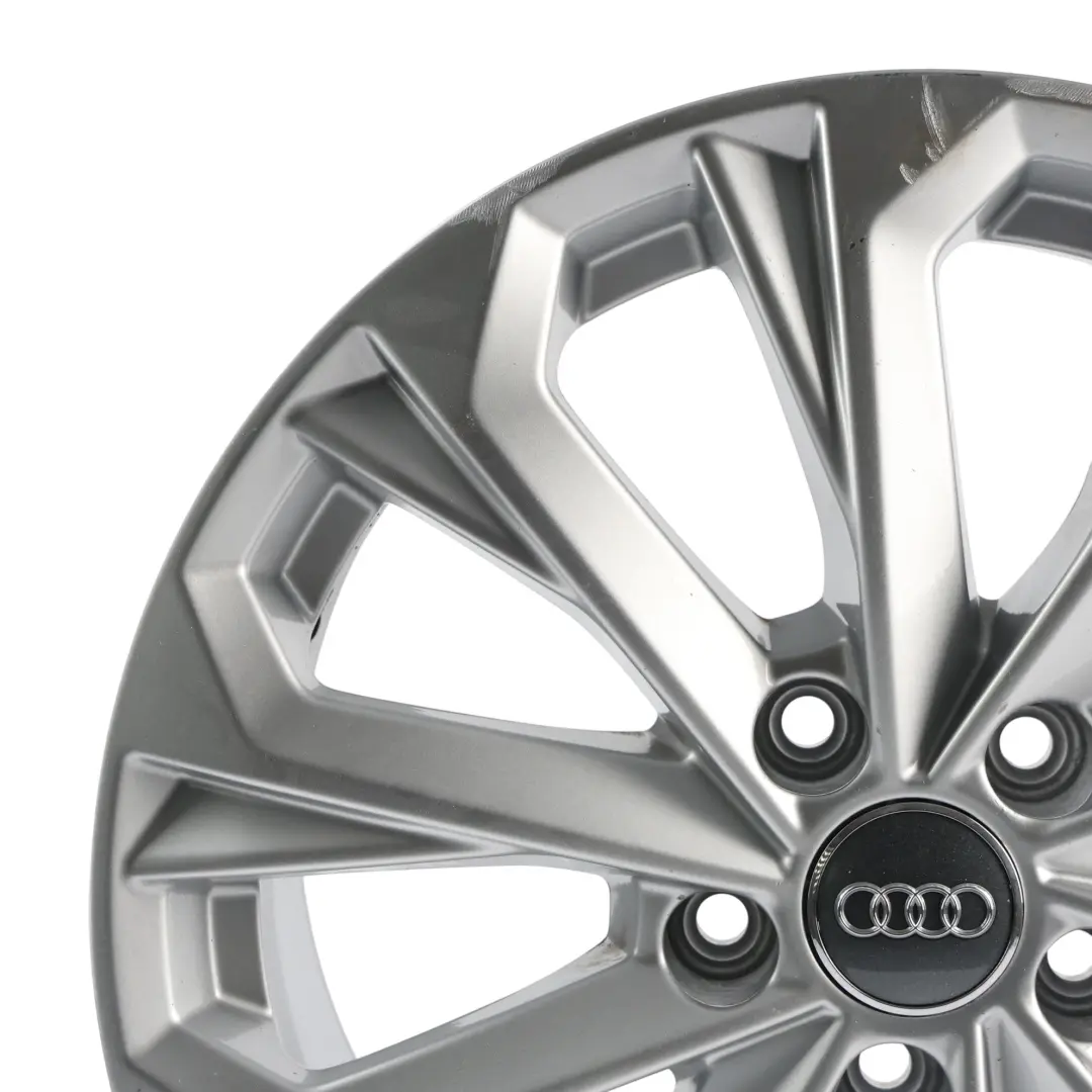 Felga Aluminiowa Srebrna 17" 7J ET:38 10-Ramienna do Audi A4 B9 8W o numerze 8W0601025L Audi A4 B9 8W Felga Aluminiowa Srebrna 17" 7J ET:38 10-Ramienna - SKU 8W0601025L-2 - Numer Części 8W0601025L