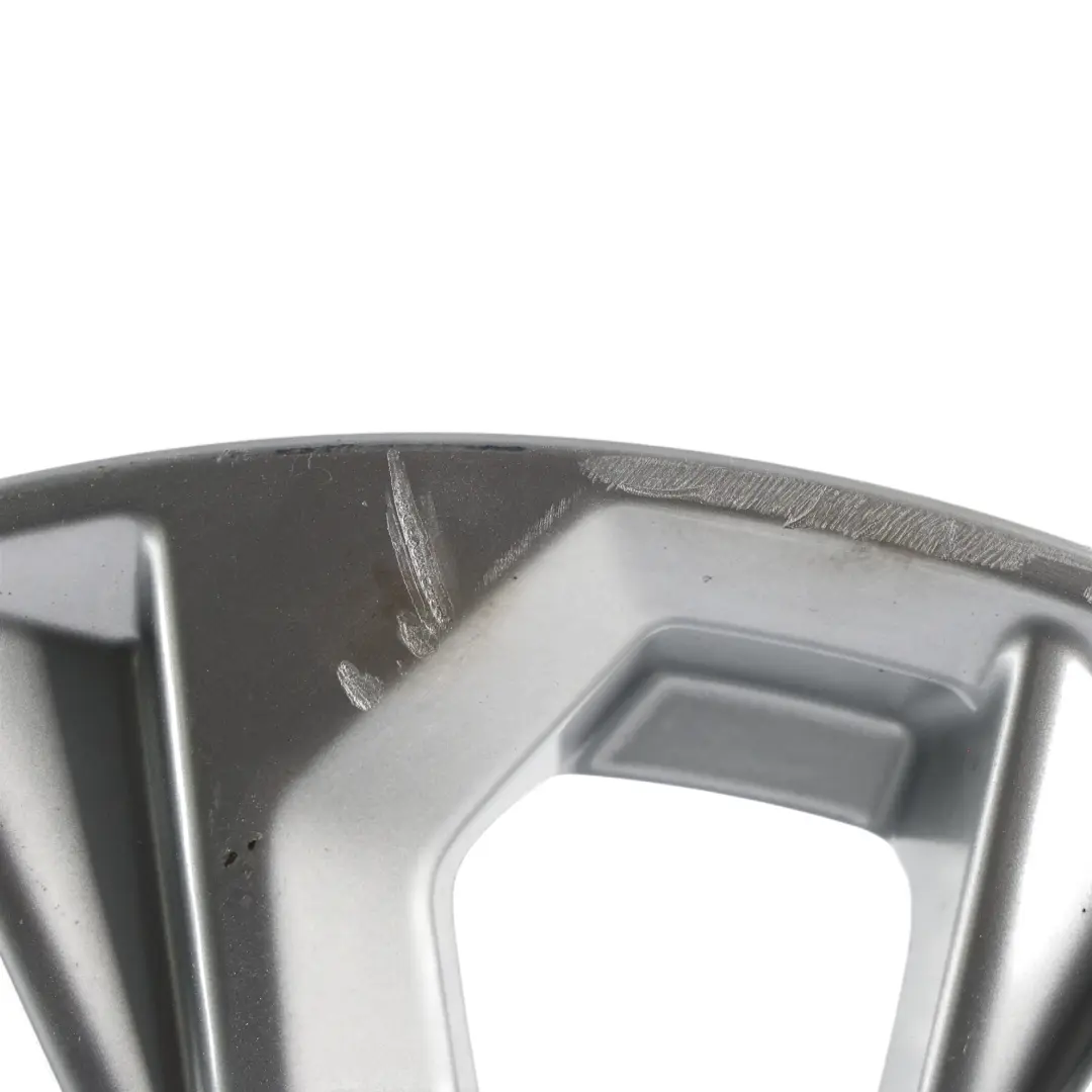 Audi A4 B9 8W Cerchio In Lega Argento 17" 7J ET:38 10 Razze - SKU 8W0601025L-2 - Numero di parte 8W0601025L