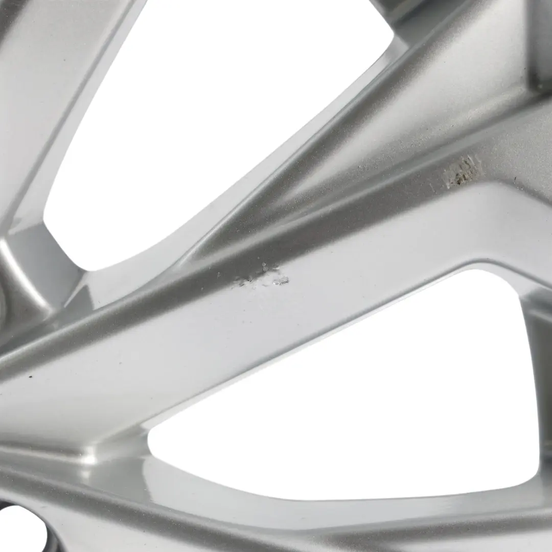 Audi A4 B9 8W Jante Alliage Argent 17" 7J ET:38 10 Branches - SKU 8W0601025L-2 - Numéro de pièce 8W0601025L
