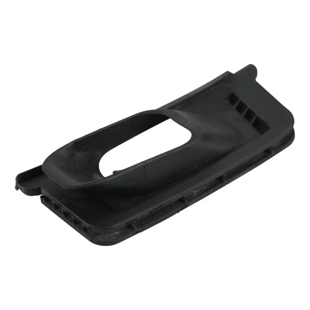 Audi A5 F5 Junta Goma Barra Refuerzo Delantero Derecho - SKU 8W0819142B - Número de pieza 8W0819142B