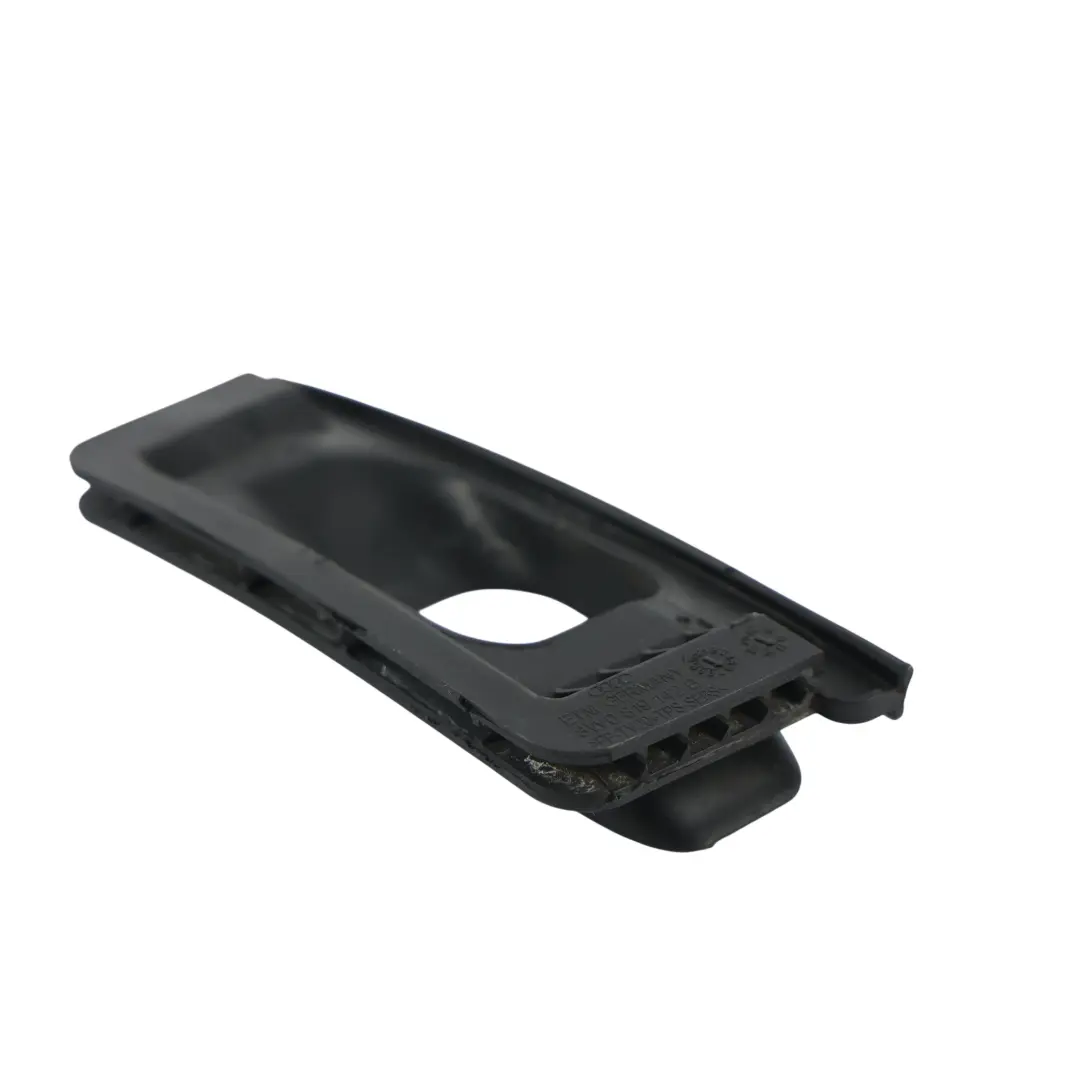 Audi A5 F5 Junta Goma Barra Refuerzo Delantero Derecho - SKU 8W0819142B - Número de pieza 8W0819142B