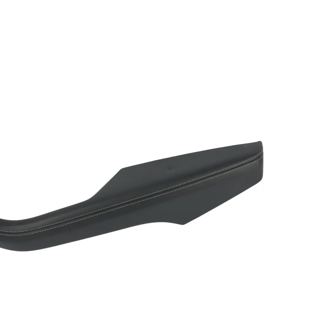 Sportback Türverkleidung Armlehne Leder Schwarz Rechts für Audi A5 F5 mit Teilenummer 8W0867174A Audi A5 F5 Sportback Türverkleidung Armlehne Leder Schwarz Rechts - SKU 8W0867174A - Teilenummer 8W0867174A