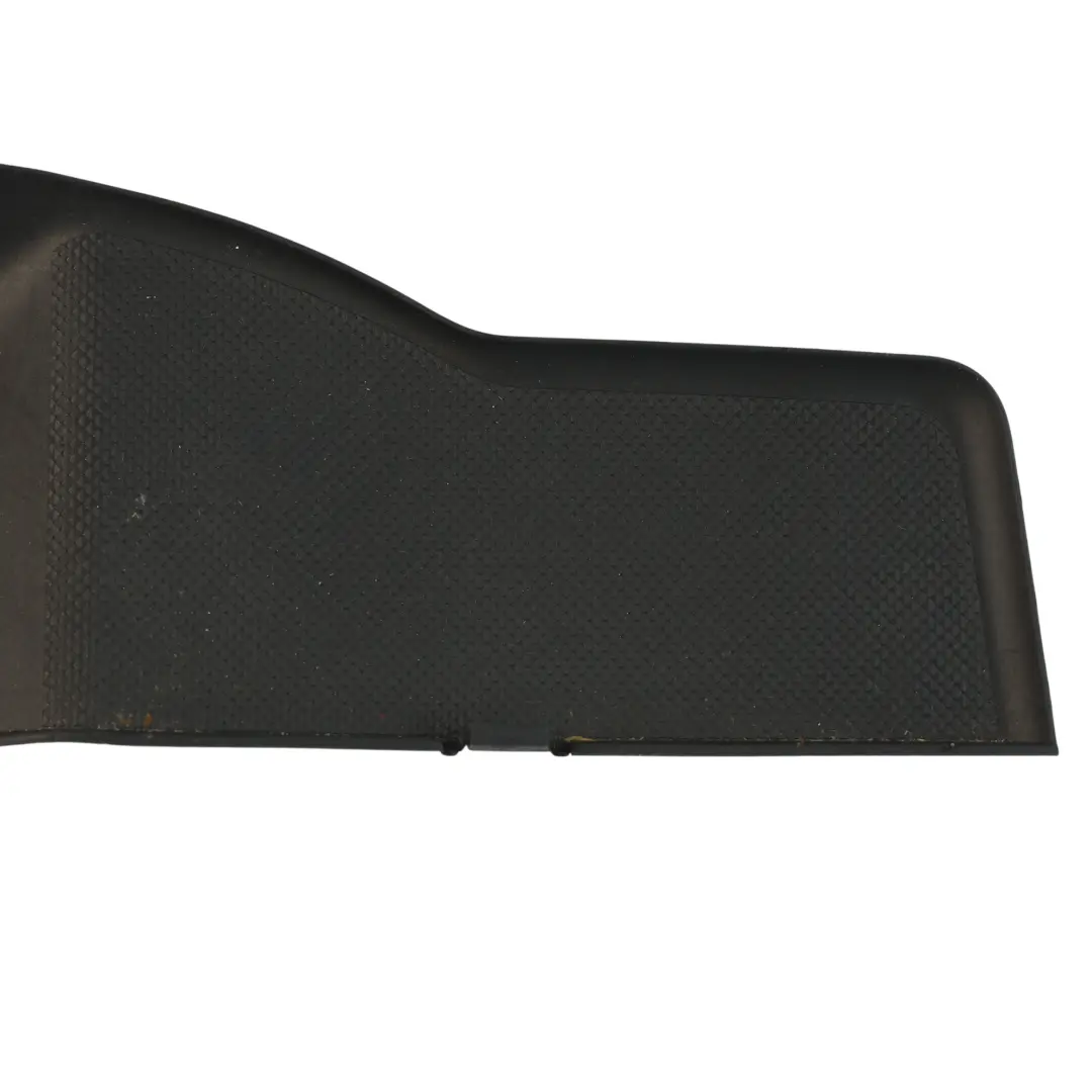 Insert Caoutchouc Rangement Panneau Porte Avant Droit pour Audi A4 B9 A5 F5 à propos du numéro de pièce 8W0868134 Audi A4 B9 A5 F5 Insert Caoutchouc Rangement Panneau Porte Avant Droit - SKU 8W0868134 - Numéro de pièce 8W0868134