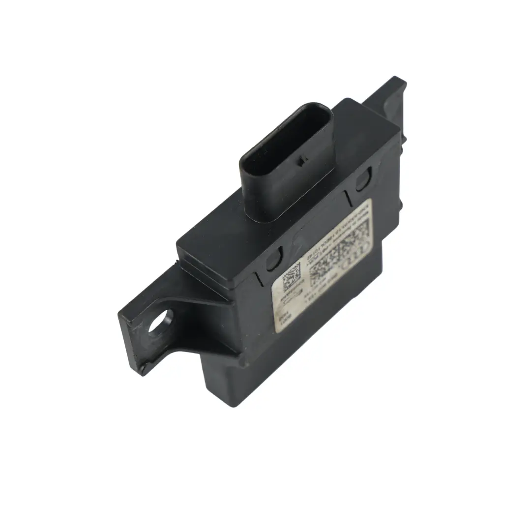 Moduł Sterujący Dźwiękiem Uderzeniowym do Audi A4 B9 A5 F5 o numerze 8W0907159L Audi A4 B9 A5 F5 Moduł Sterujący Dźwiękiem Uderzeniowym - SKU 8W0907159L - Numer Części 8W0907159L