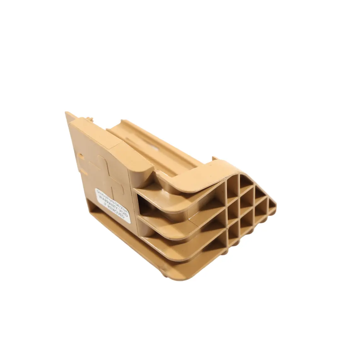 Coperchio Terminale Positivo Batteria per Audi A4 S4 8W A5 S5 F5 con numero di parte 8W0915429A Audi A4 S4 8W A5 S5 F5 Coperchio Terminale Positivo Batteria - SKU 8W0915429A - Numero di parte 8W0915429A