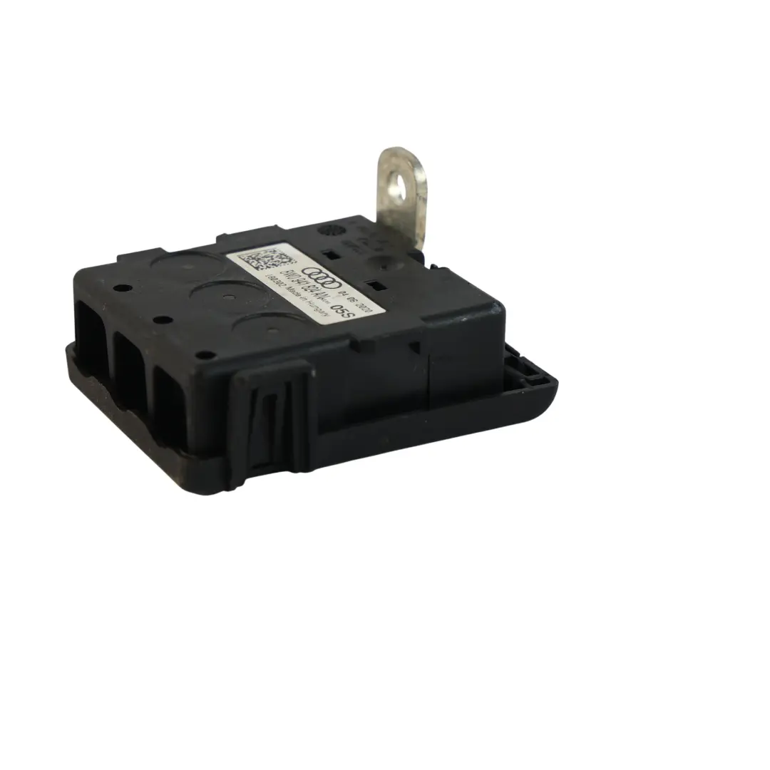 Audi A4 B9 A5 F5 Power Distribution Fuse Box Control Module - SKU 8W0941824AN - Part number 8W0941824AN