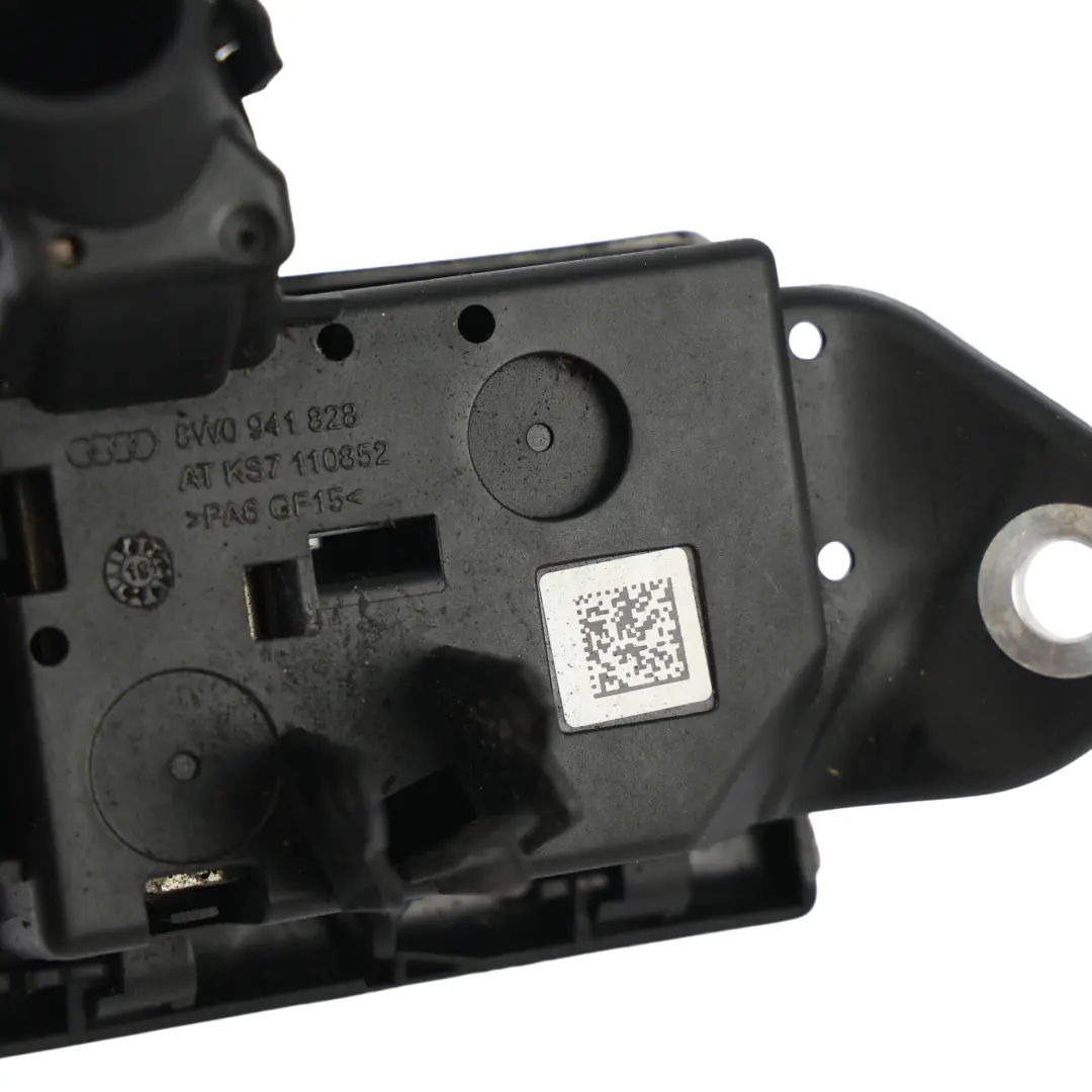 Audi A4 B9 A5 F5 Scatola Fusibili Alloggiamento Terminale Batteria - SKU 8W0941828 - Numero di parte 8W0941828