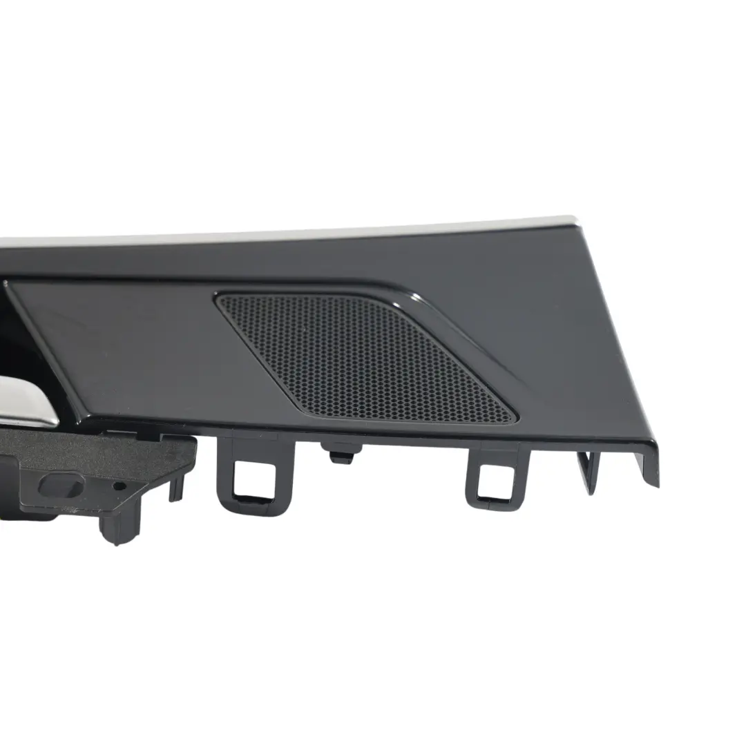 Cubierta Tirador Interior Puerta Trasera Izquierda para Audi A5 F5 con número de pieza 8W0959527B Audi A5 F5 Cubierta Tirador Interior Puerta Trasera Izquierda - SKU 8W0959527B - Número de pieza 8W0959527B