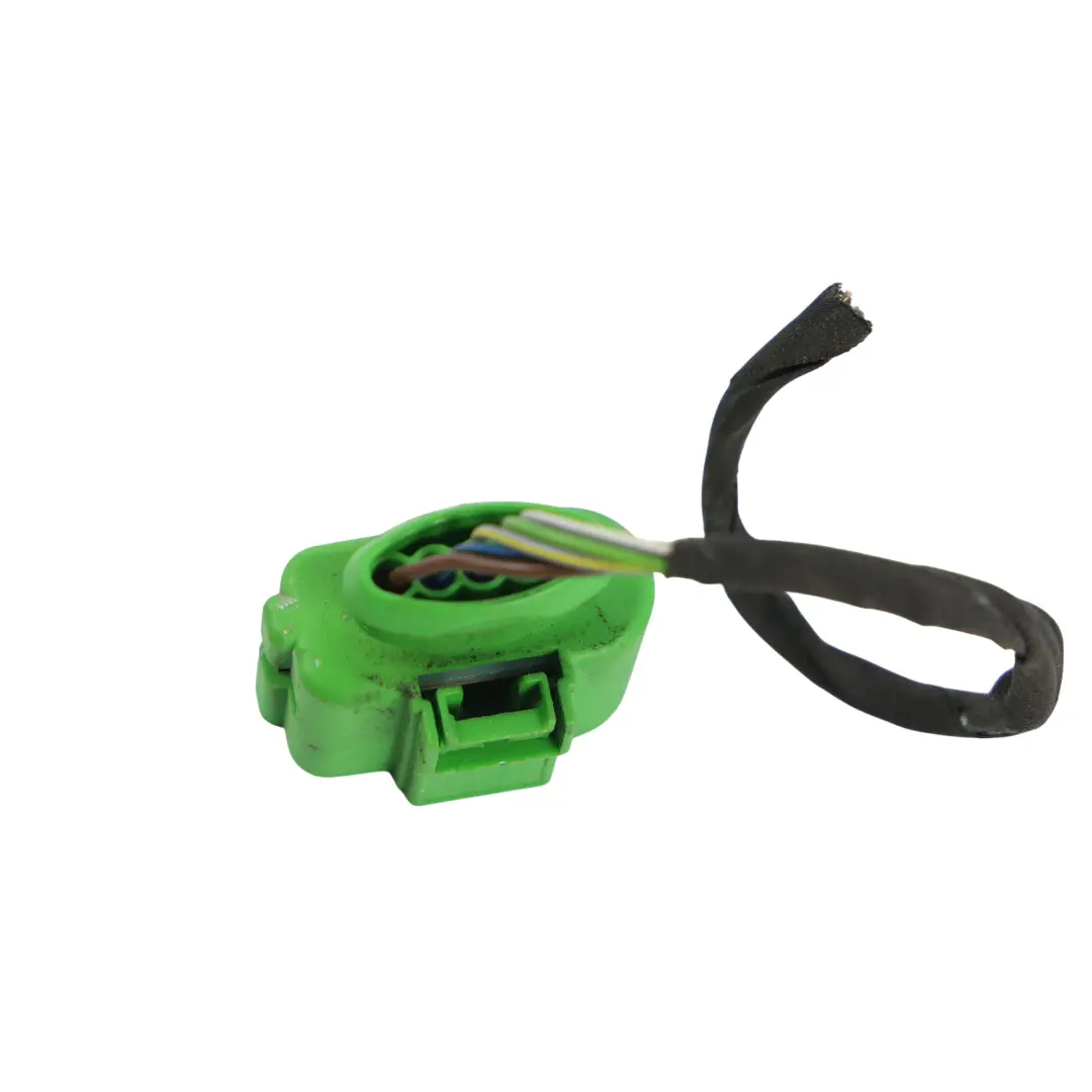 Audi A4 B9 Heckleuchte Außen Kabelstecker Links - SKU 8W5945069A-1 - Teilenummer 8W5945069A