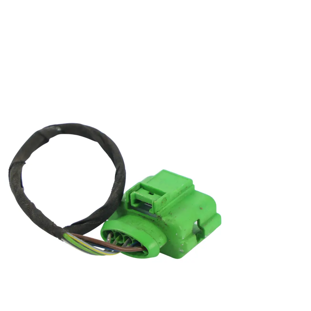 Audi A4 B9 Heckleuchte Außen Kabelstecker Links - SKU 8W5945069A-1 - Teilenummer 8W5945069A