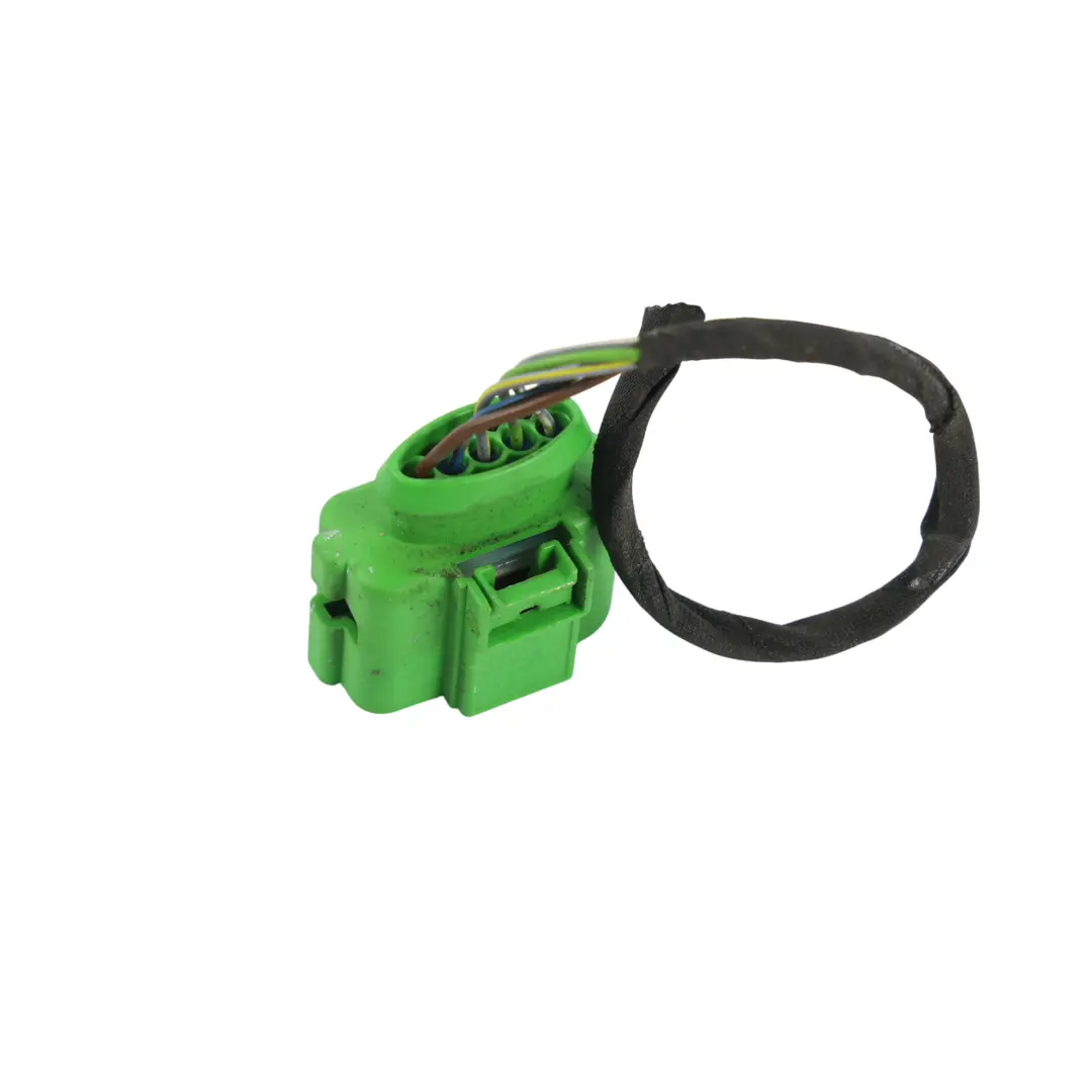 Audi A4 B9 Conector Cable Luz Trasera Exterior Izquierda - SKU 8W5945069A-1 - Número de pieza 8W5945069A