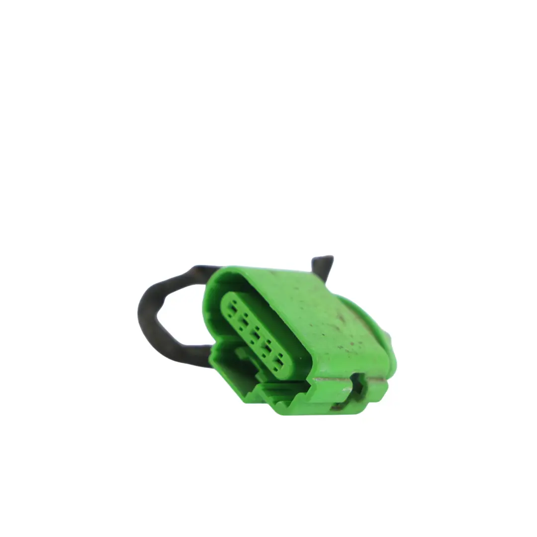 Connettore Filo Fanale Posteriore Esterno Sinistro per Audi A4 B9 con numero di parte 8W5945069A Audi A4 B9 Connettore Filo Fanale Posteriore Esterno Sinistro - SKU 8W5945069A-1 - Numero di parte 8W5945069A