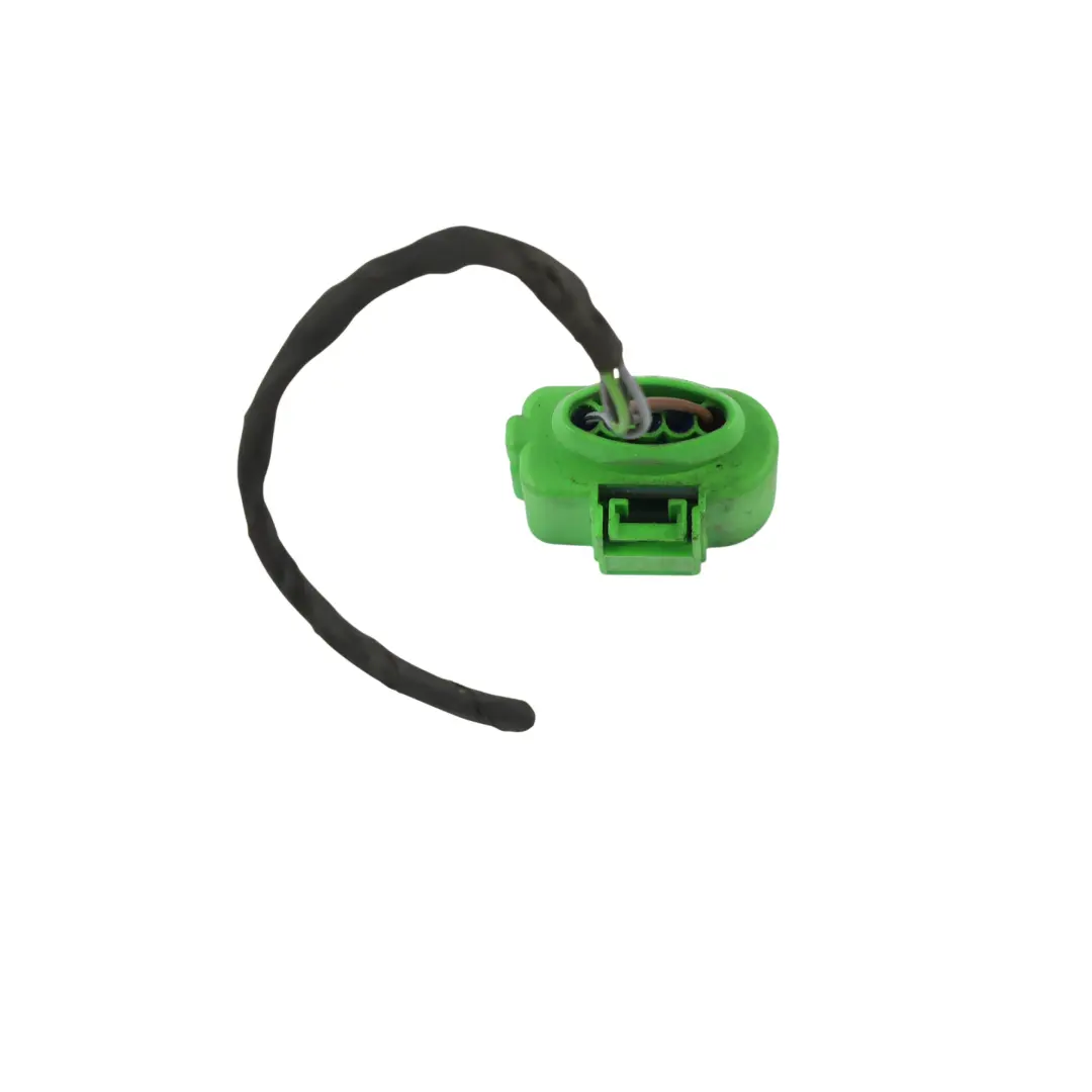 Heckleuchte Kabelstecker Außen Rechts 8W5945076A für Audi A4 B9 mit Teilenummer 8W5945070A Audi A4 B9 Heckleuchte Kabelstecker Außen Rechts 8W5945076A - SKU 8W5945070A-1 - Teilenummer 8W5945070A