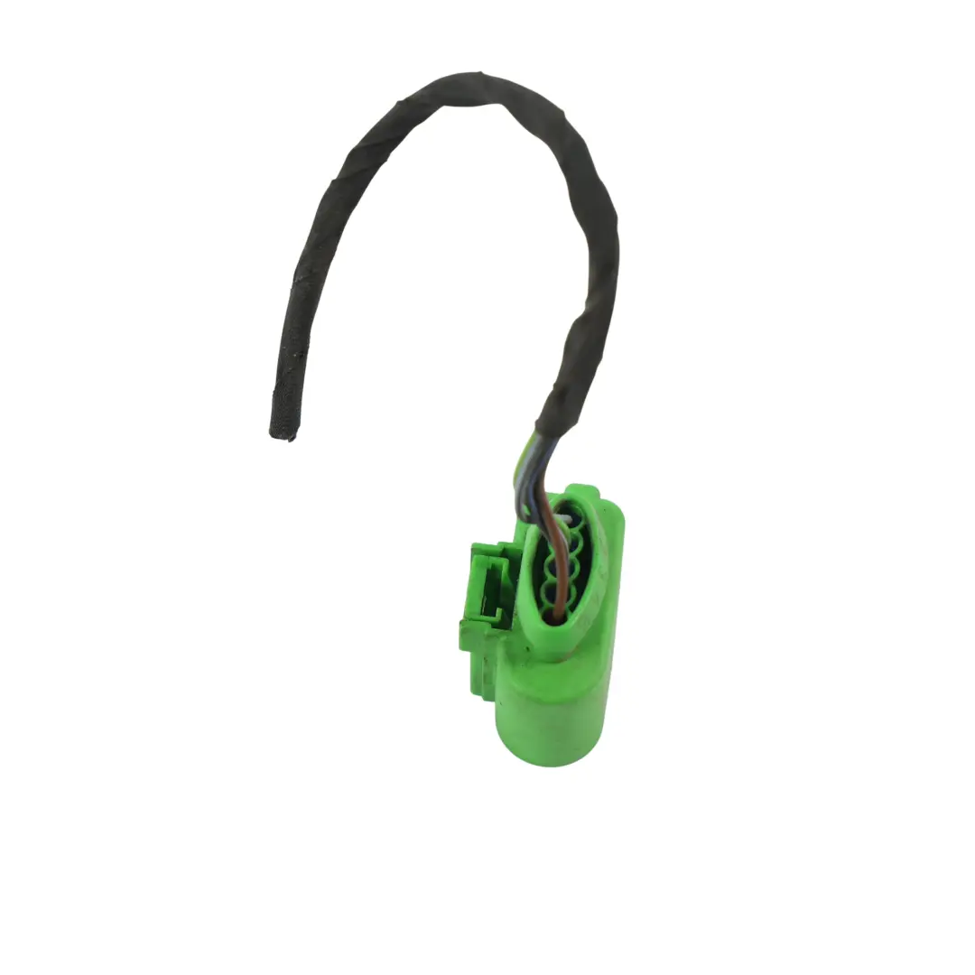 Conector Cable Luz Trasera Exterior Derecha 8W5945076A para Audi A4 B9 con número de pieza 8W5945070A Audi A4 B9 Conector Cable Luz Trasera Exterior Derecha 8W5945076A - SKU 8W5945070A-1 - Número de pieza 8W5945070A