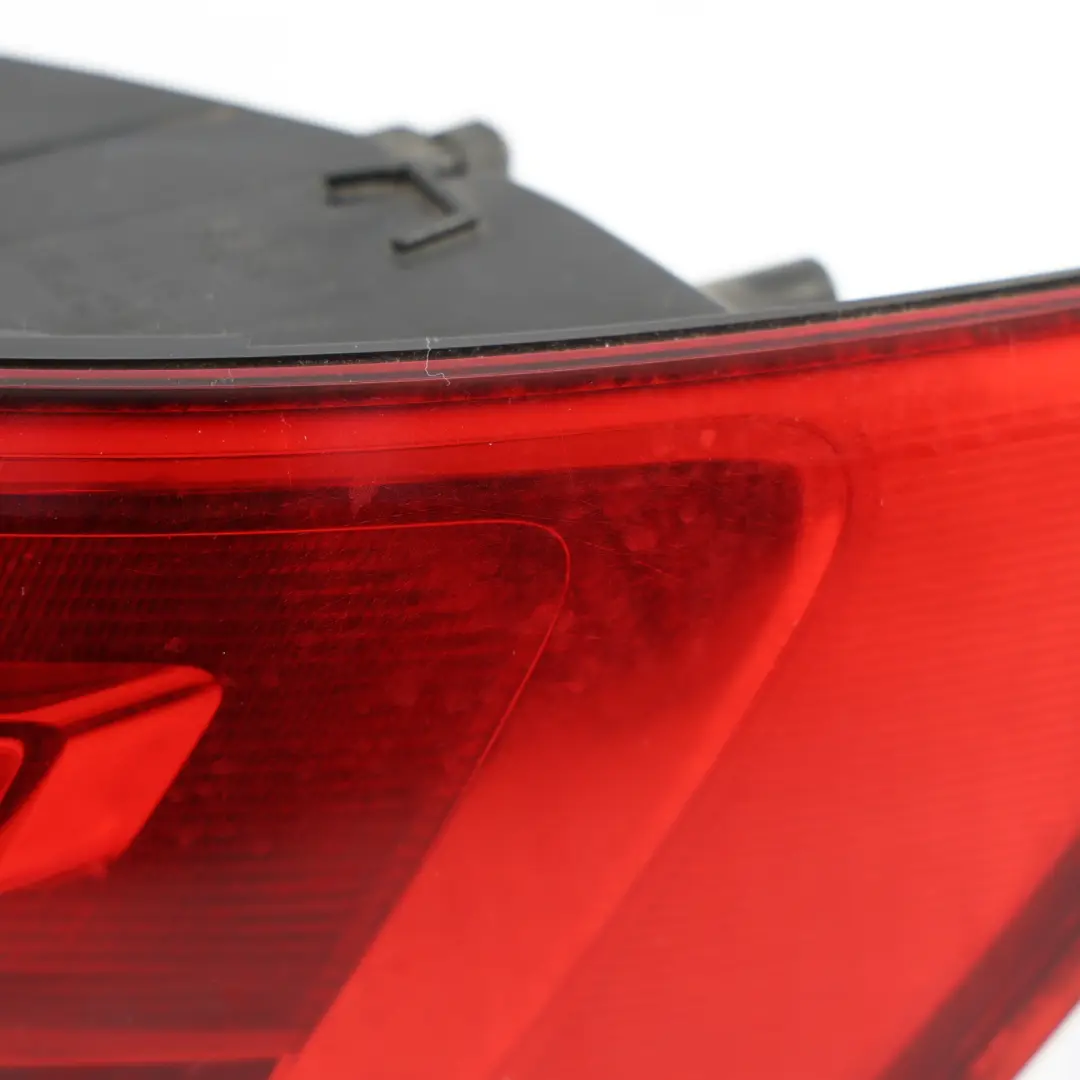 Audi A4 B9 Saloon Rear Tail Light Lamp Outer Tailgate Right O/S 8W5945076A - SKU 8W5945070A - Part number 8W5945070A