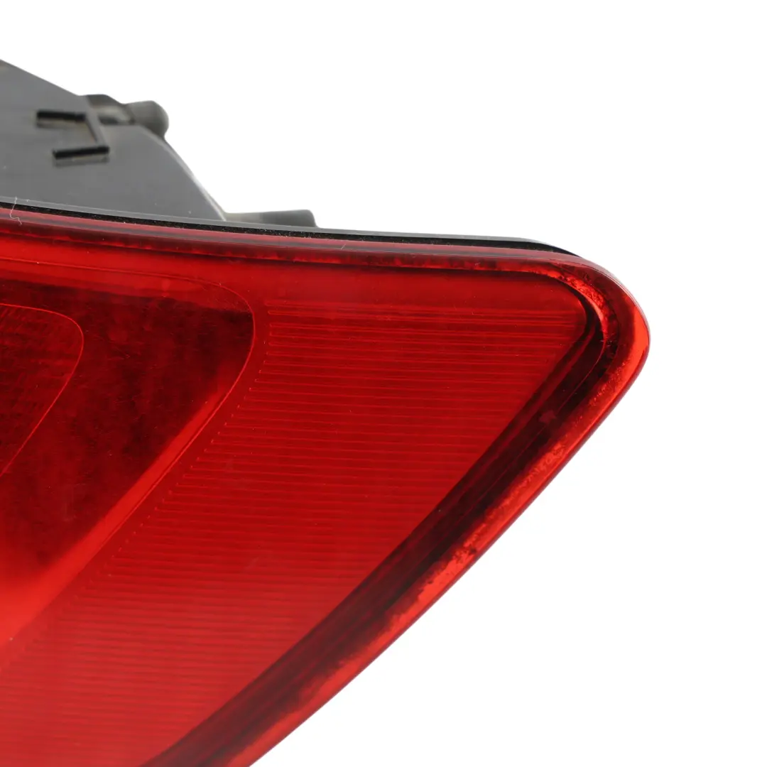 Tail Light Lamp Outer Tailgate Right O/S 8W5945076A to Audi A4 B9 Saloon Rear with Part number 8W5945070A Audi A4 B9 Saloon Rear Tail Light Lamp Outer Tailgate Right O/S 8W5945076A - SKU 8W5945070A - Part number 8W5945070A