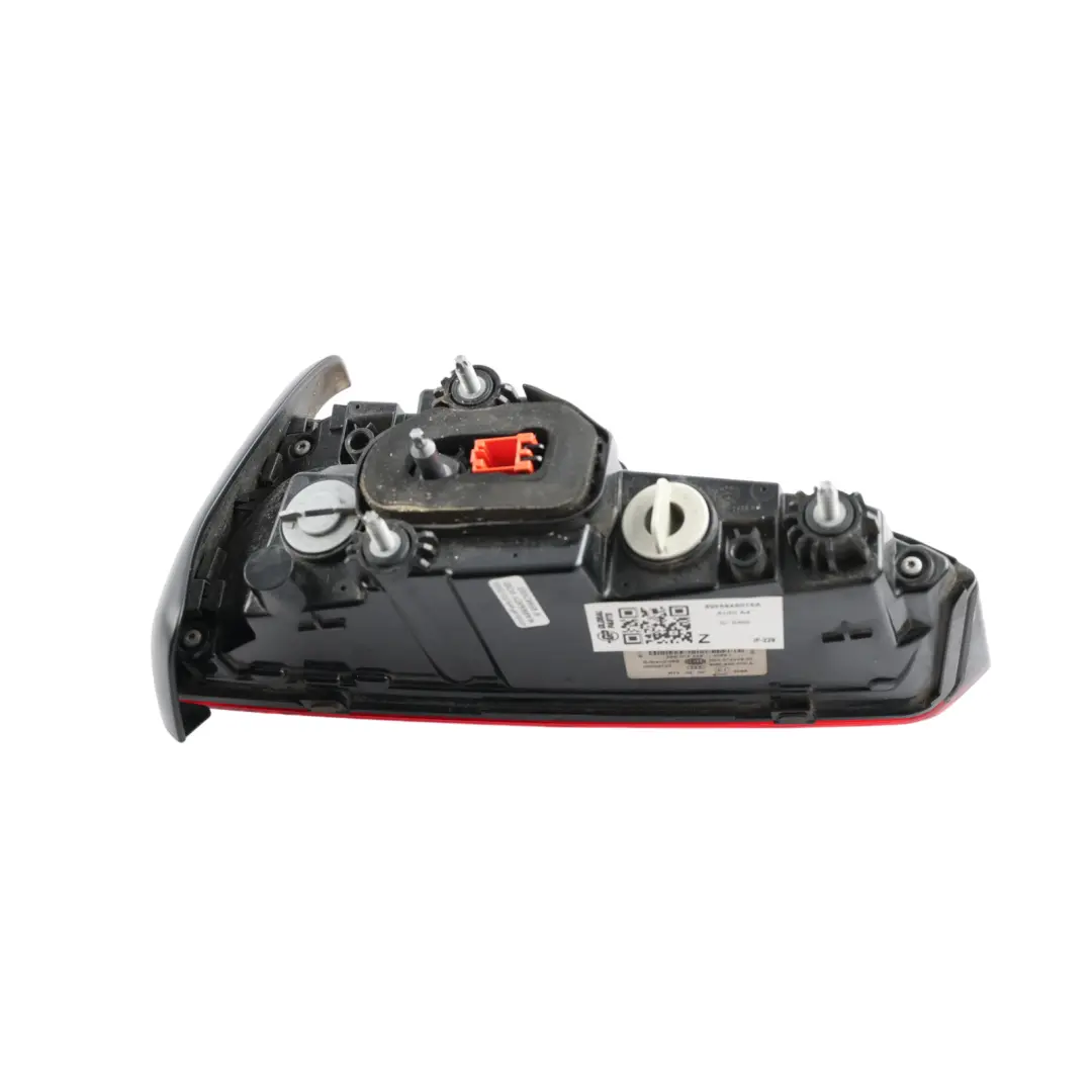 Heckleuchte Innen Heckklappe Links für Audi A4 B9 Limousine mit Teilenummer 8W5945075A Audi A4 B9 Limousine Heckleuchte Innen Heckklappe Links - SKU 8W5945075A - Teilenummer 8W5945075A